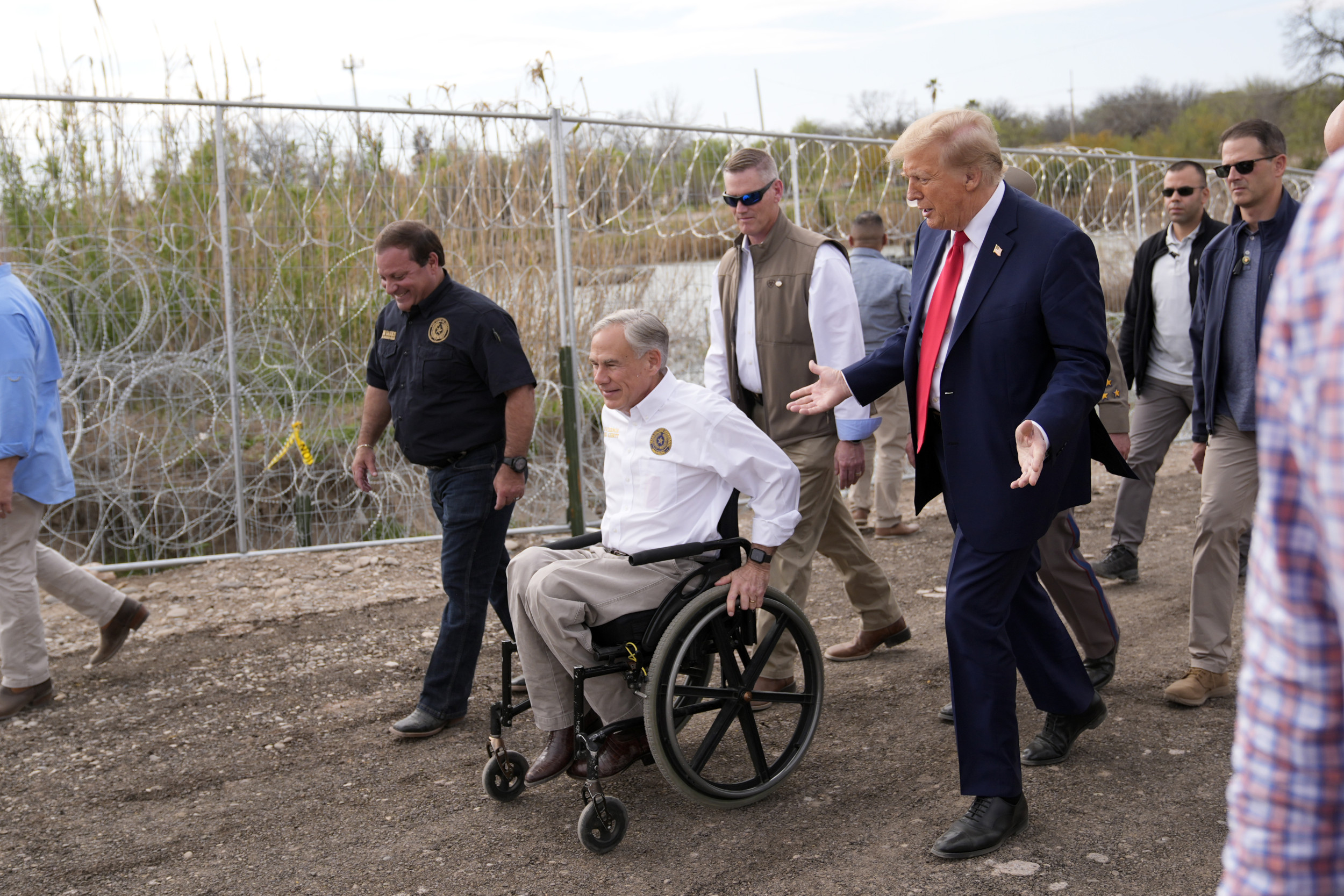 Greg Abbott Applauds Court Ruling on Texas Border Barrier