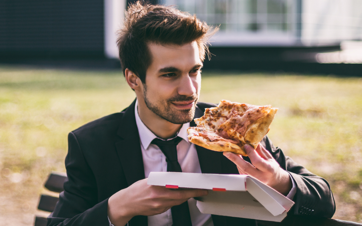 ‘Hungry’ man cheered for ordering pizza for his wedding