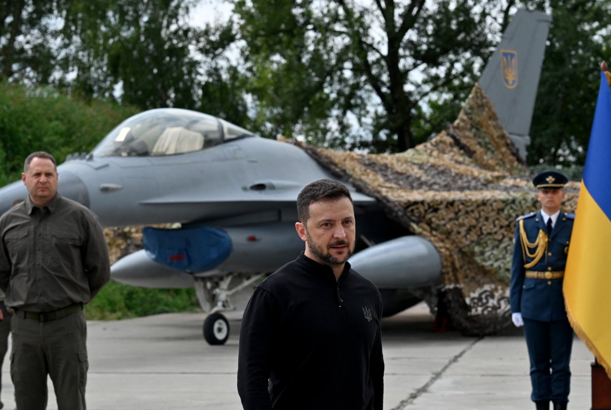 Zelensky F-16s