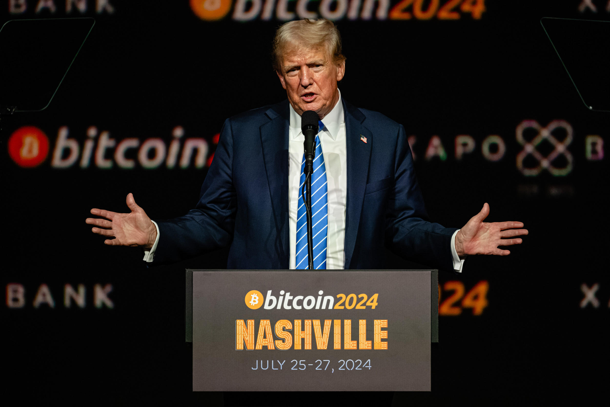 Bitcoin Price Tanks Hours After Trump Floats Using it as US Reserve Asset