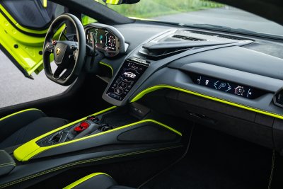 2024 Lamborghini Revuelto 2024 Lamborghini Revuelto