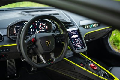 2024 Lamborghini Revuelto 2024 Lamborghini Revuelto