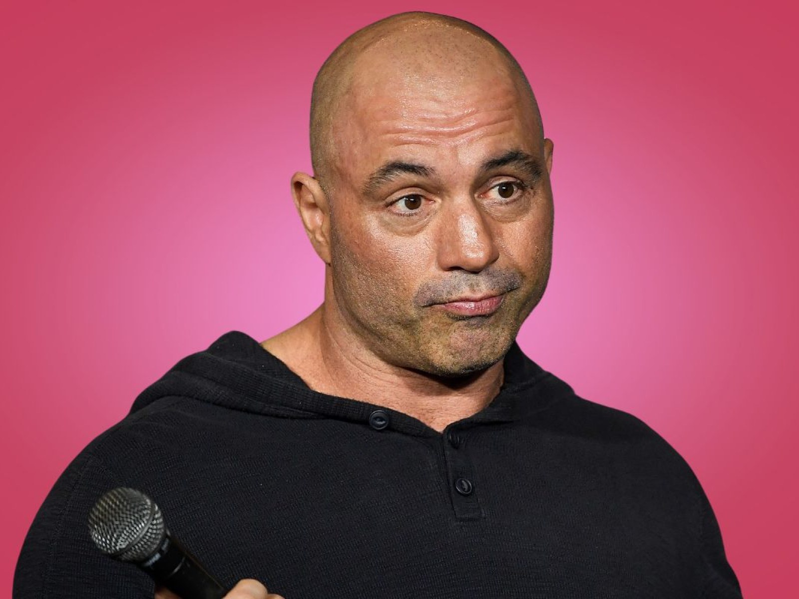 Joe Rogan Reveals How He Books Podcast Guests
