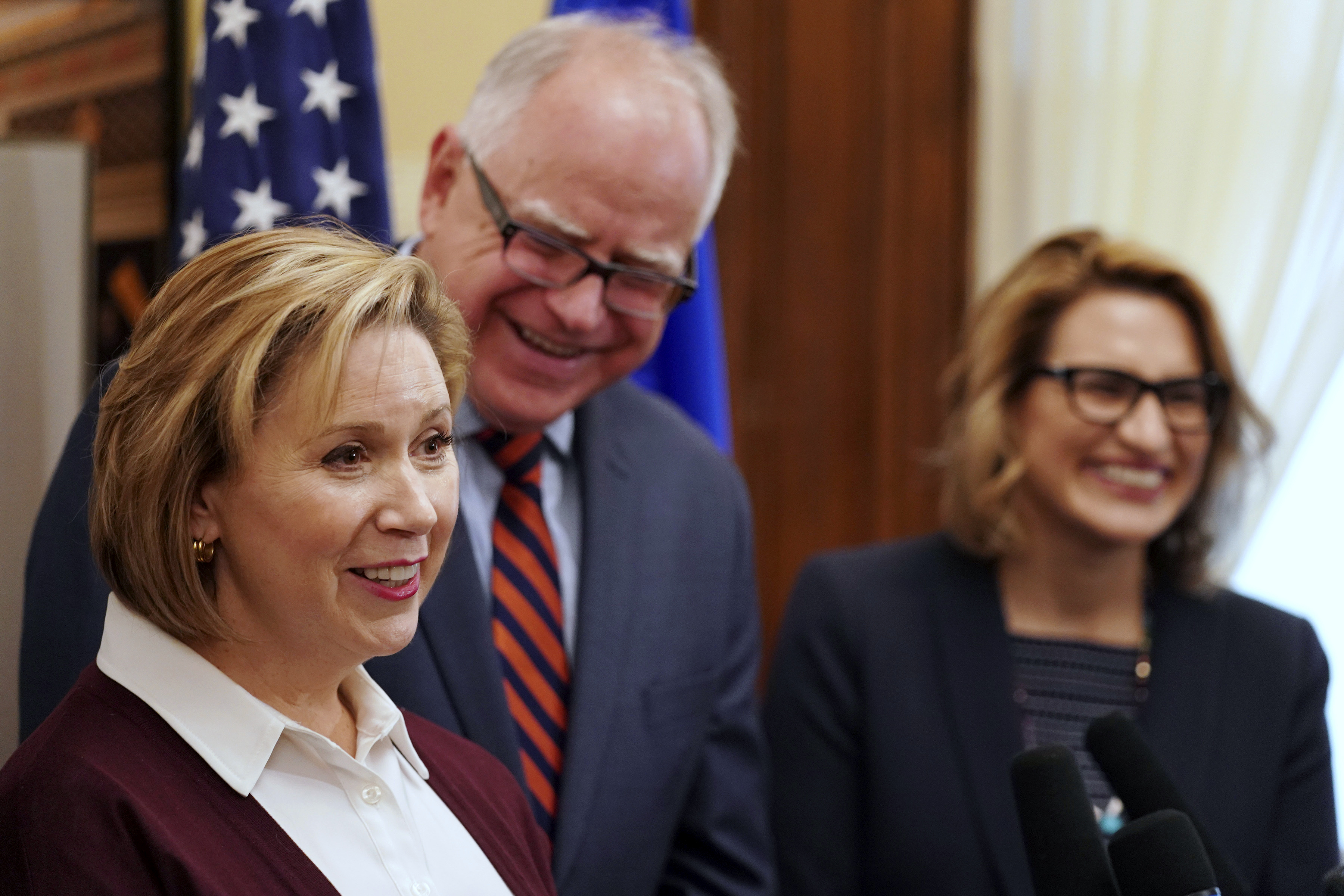 Who Is Tim Walz's Wife Gwen Walz, Kids Hope, Gus? What To Know About ...