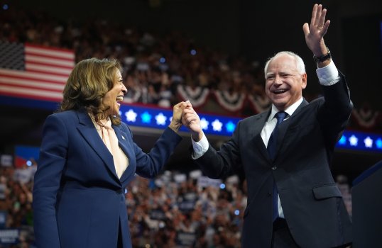 Photo: Harris Passes Biden's Peak Election Odds as She Lands Walz as VP Pick