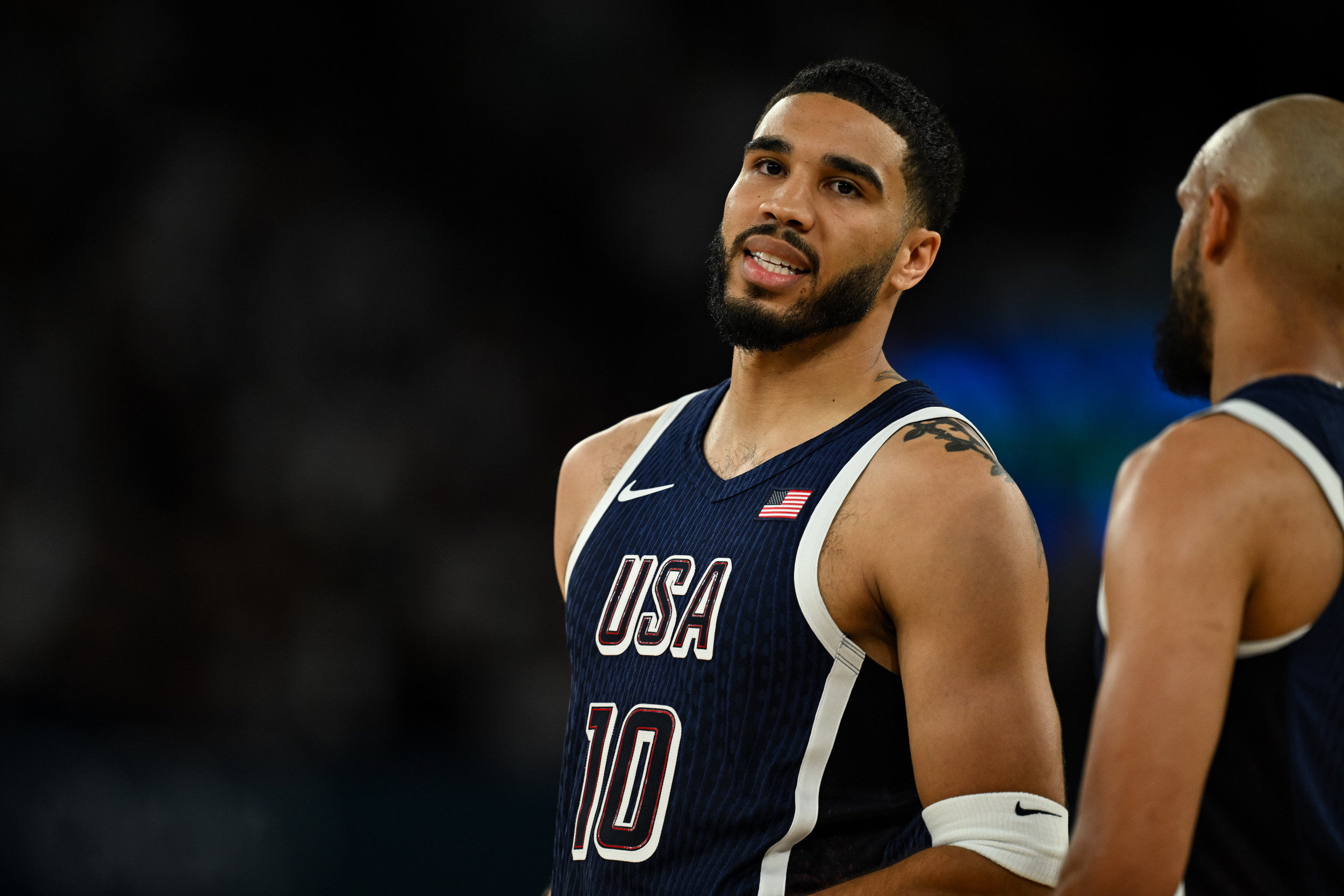 Jayson Tatum on the bench again as the US team struggles in the first half against Serbia