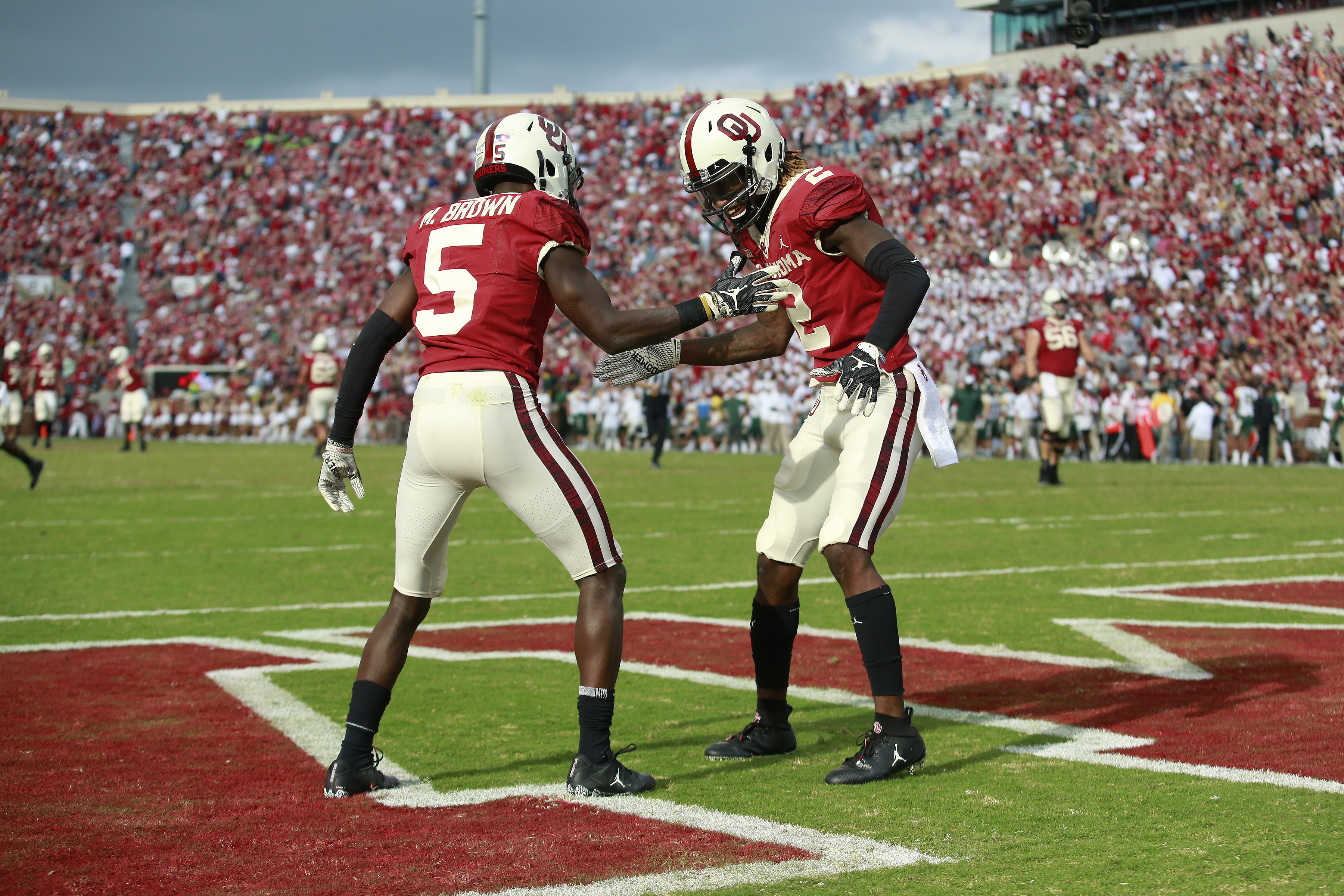 CeeDee Lamb Unfollows Cowboys on Social Media, Hints at Next Team