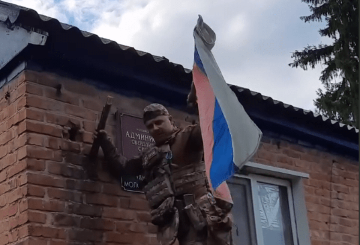 Video Shows Ukrainian Soldiers Ripping Down Russian Flags In Kursk Advances