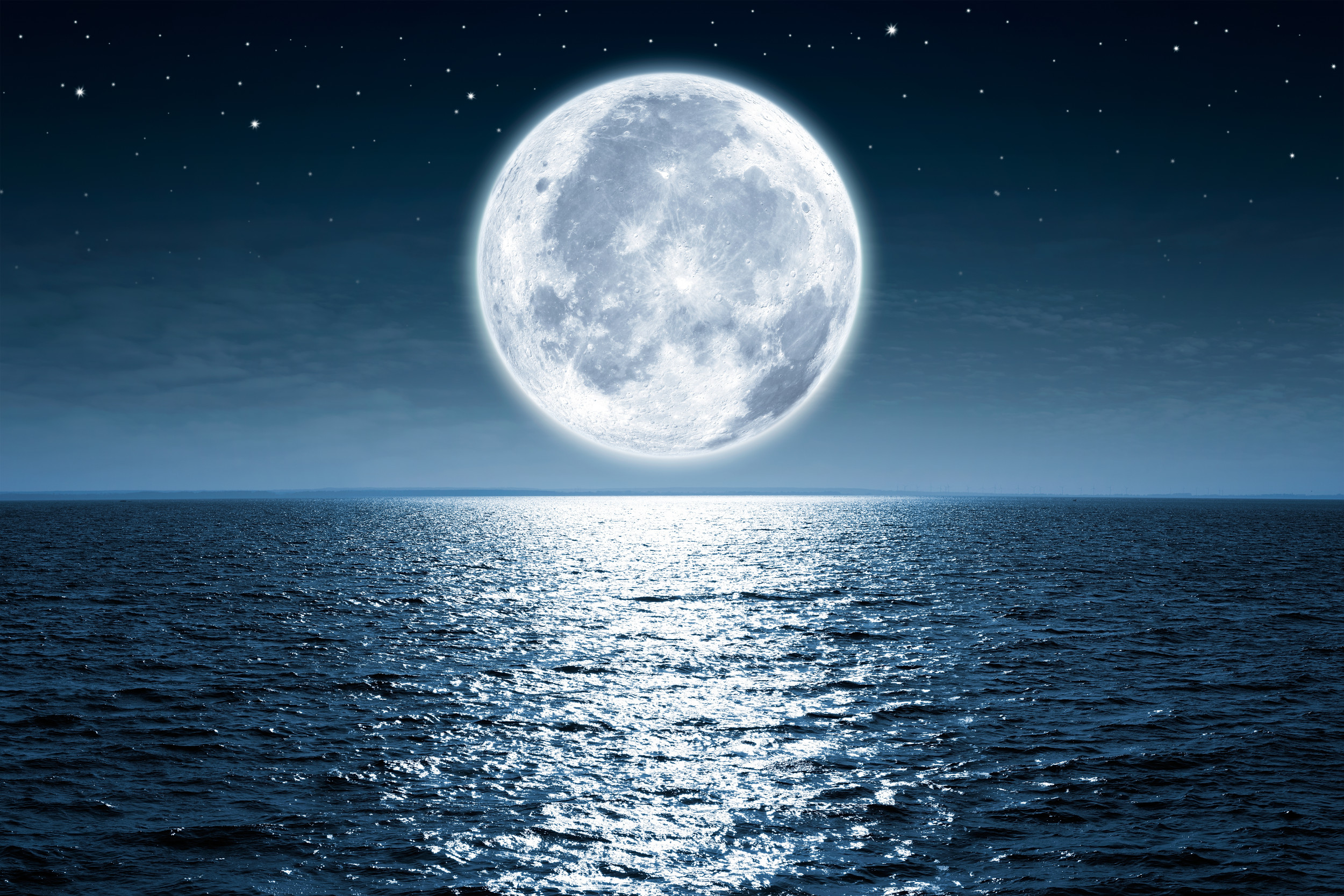 Full Sturgeon Moon 2025 When to See August Supermoon Newsweek