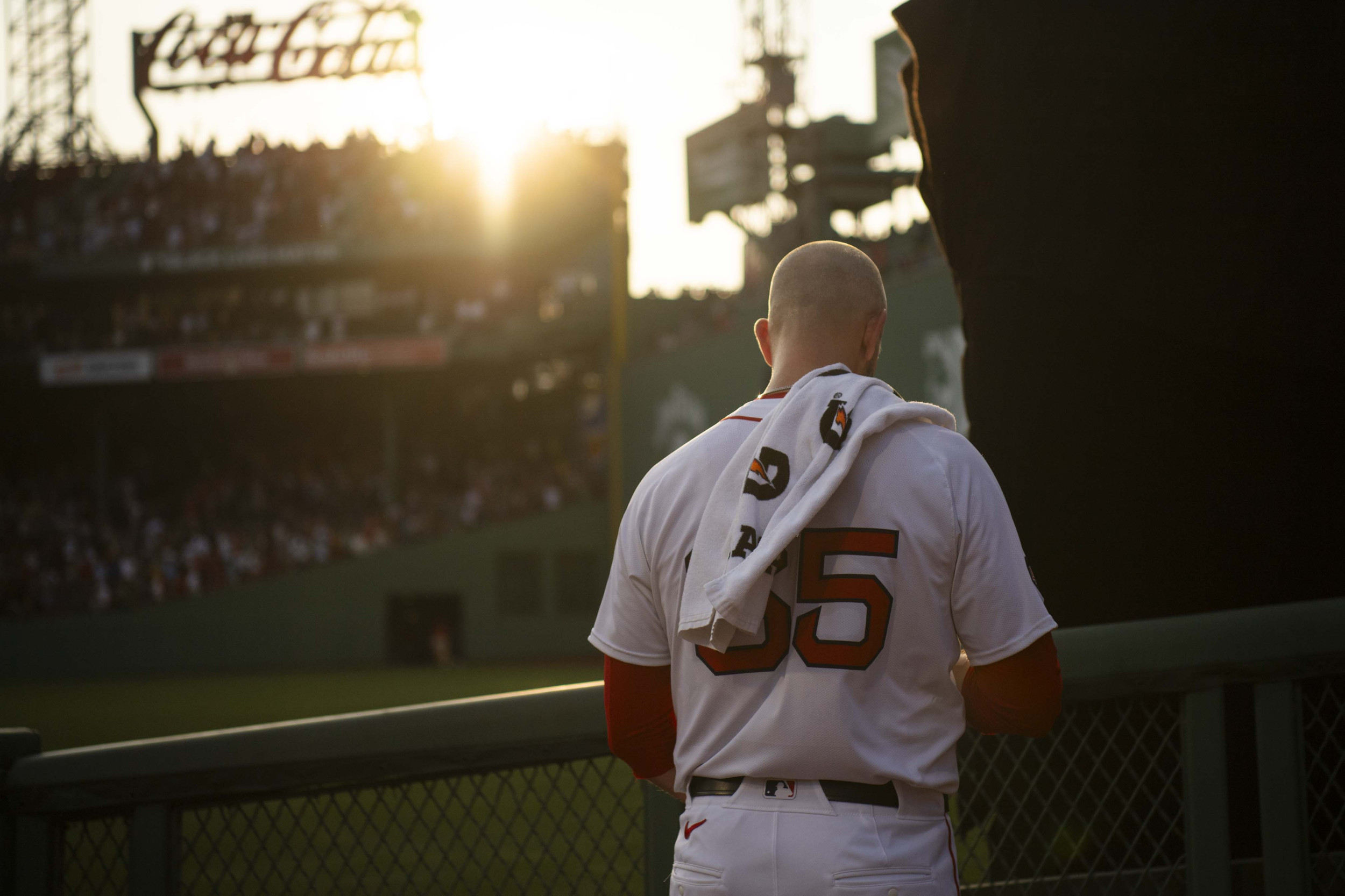 Experienced pitcher tears his calf and brings chaos to the AL Wild Card race