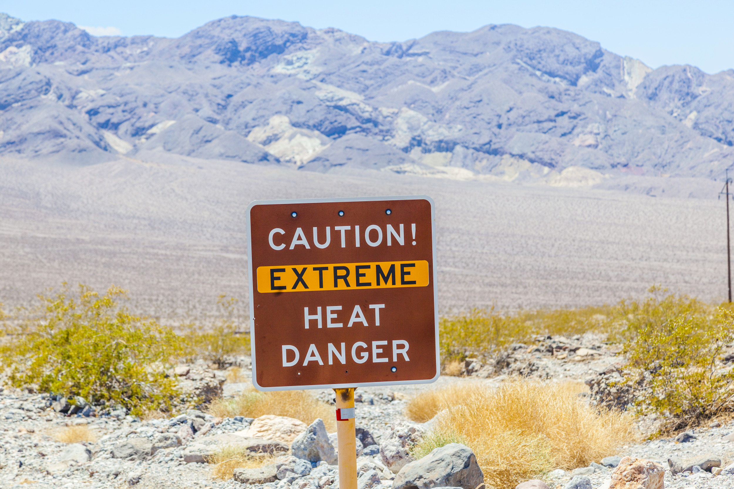 Death Valley warning issued after deaths in the park