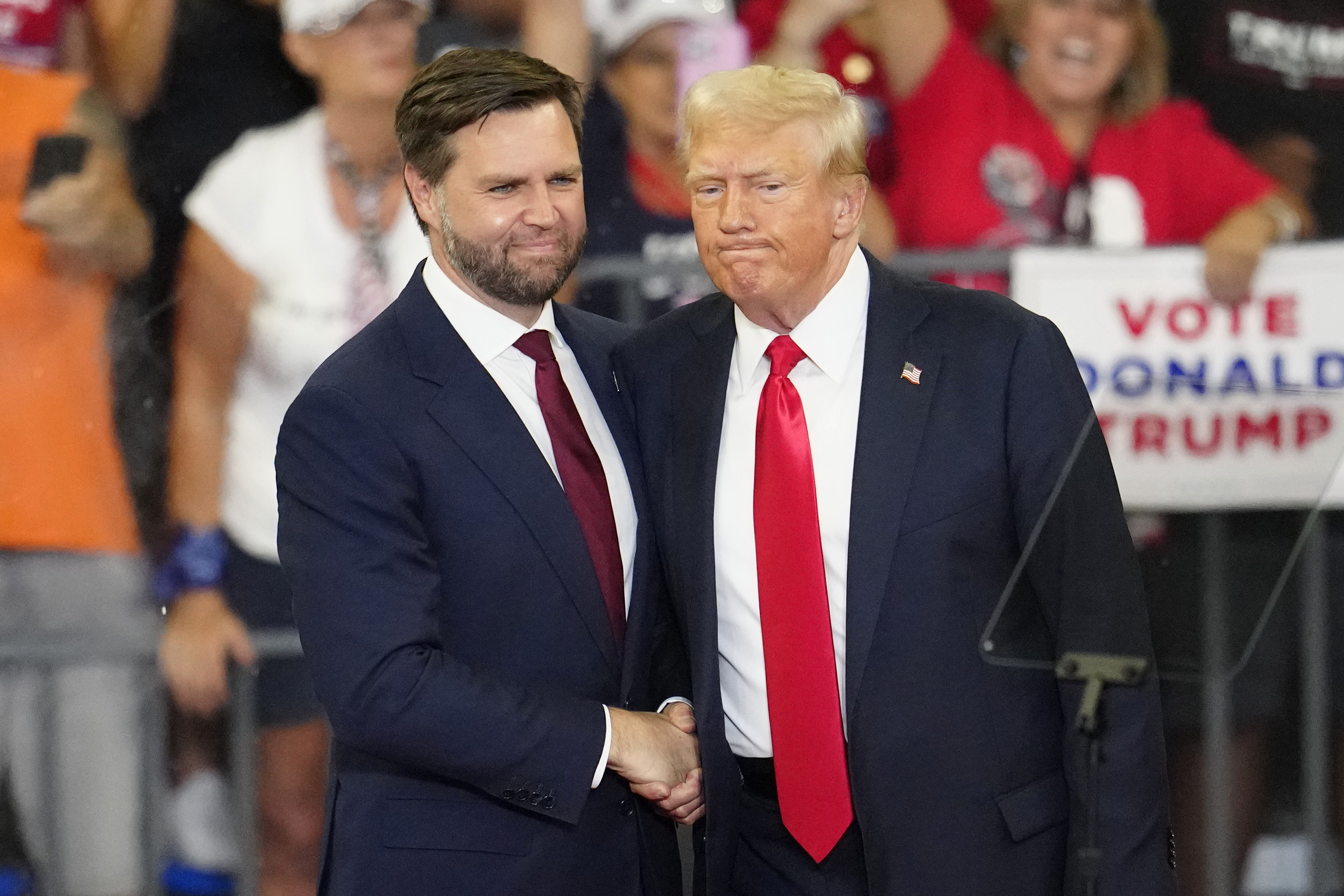 Former employee: JD Vance “has trouble with Donald Trump”