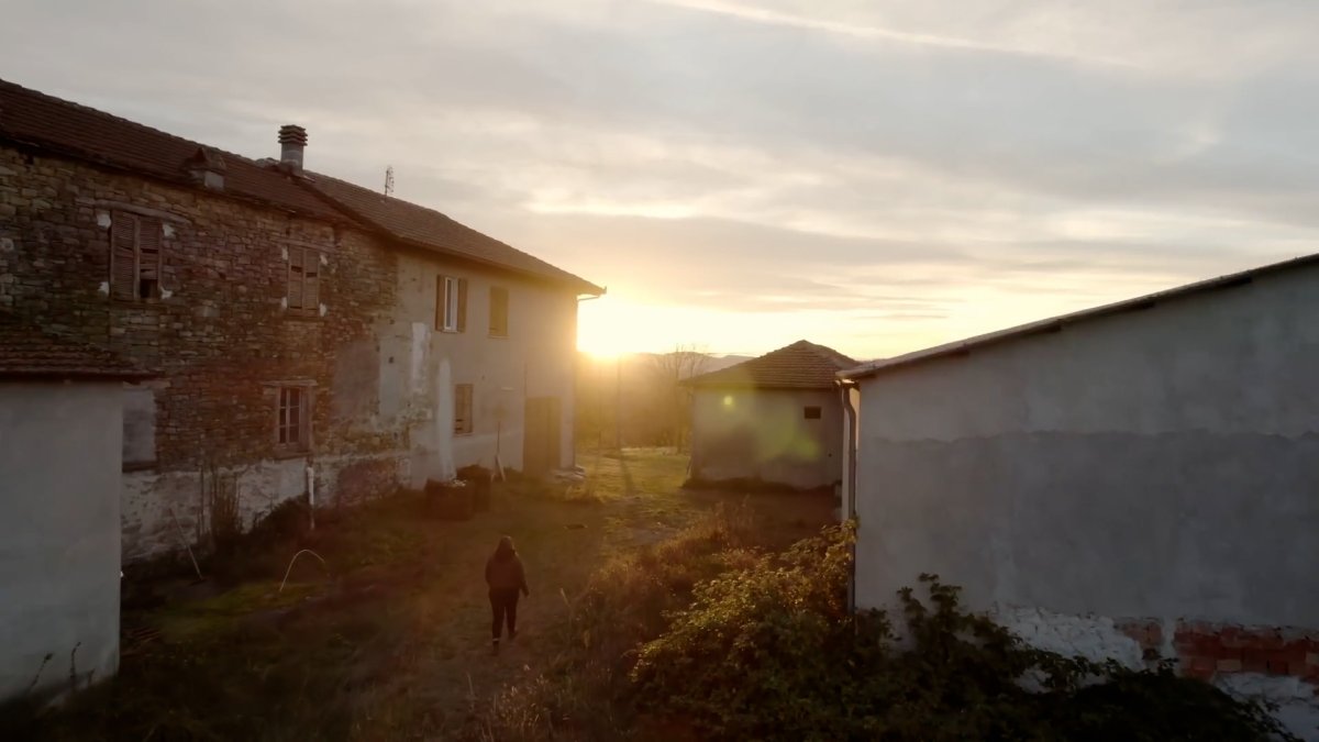 View of a farmhouse complex in Italy.