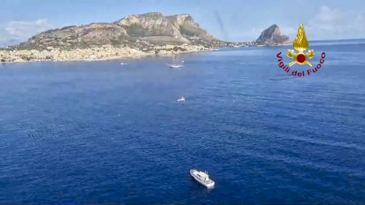 Superyacht Bayesian Sinks Off Sicily, U.S. Tourists Reported Missing