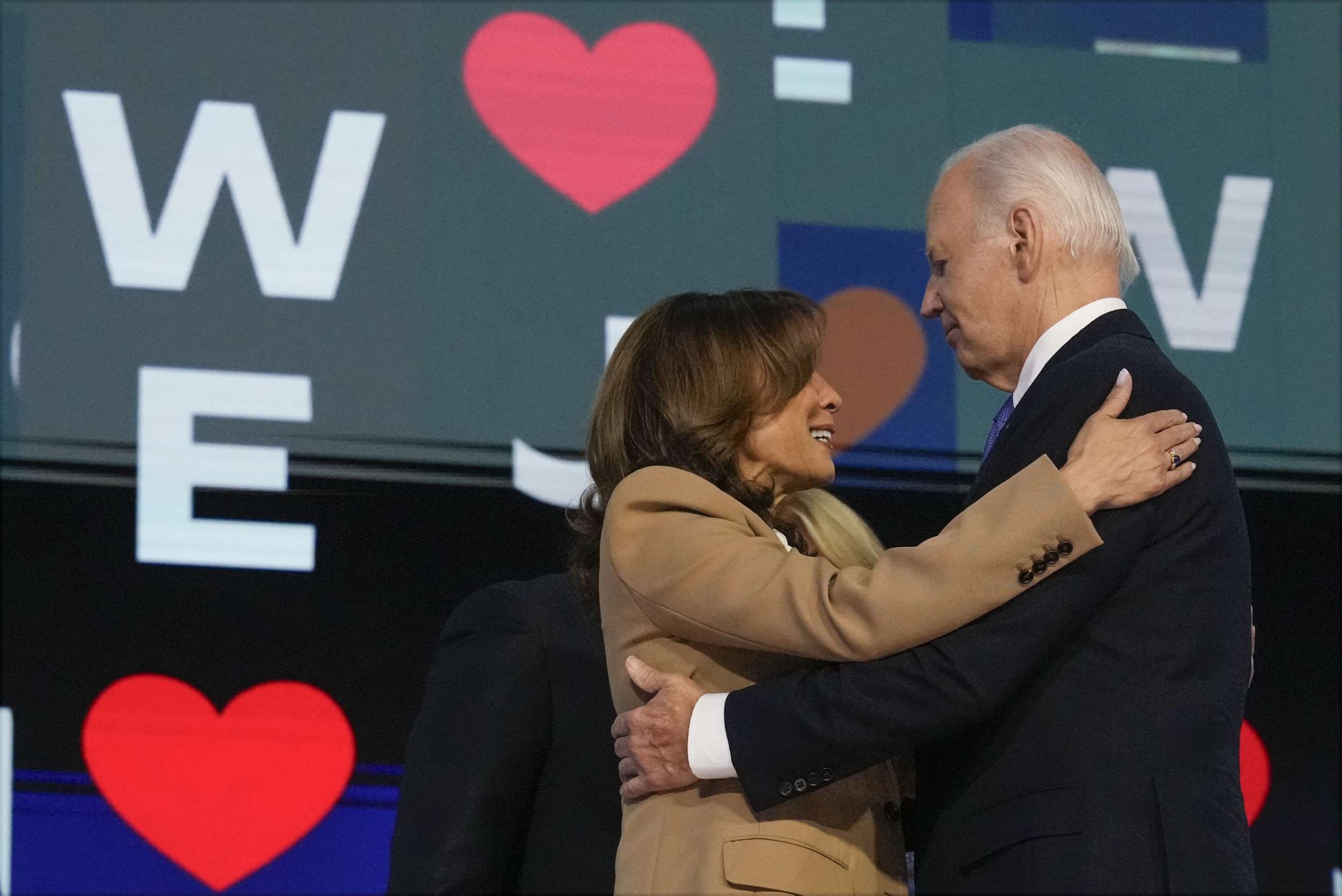 The moment Kamala Harris appears to say “I love you” to Joe Biden goes viral