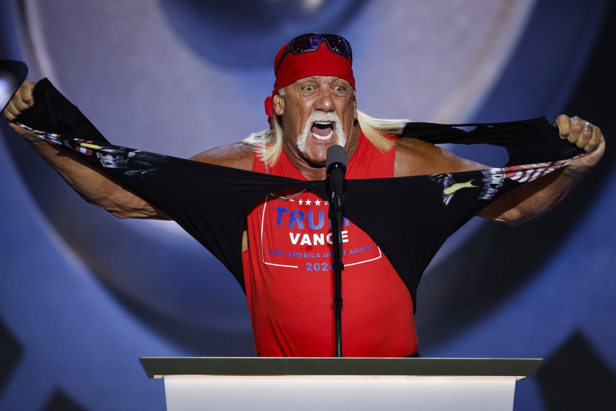 Hulk Hogan Kamala Harris