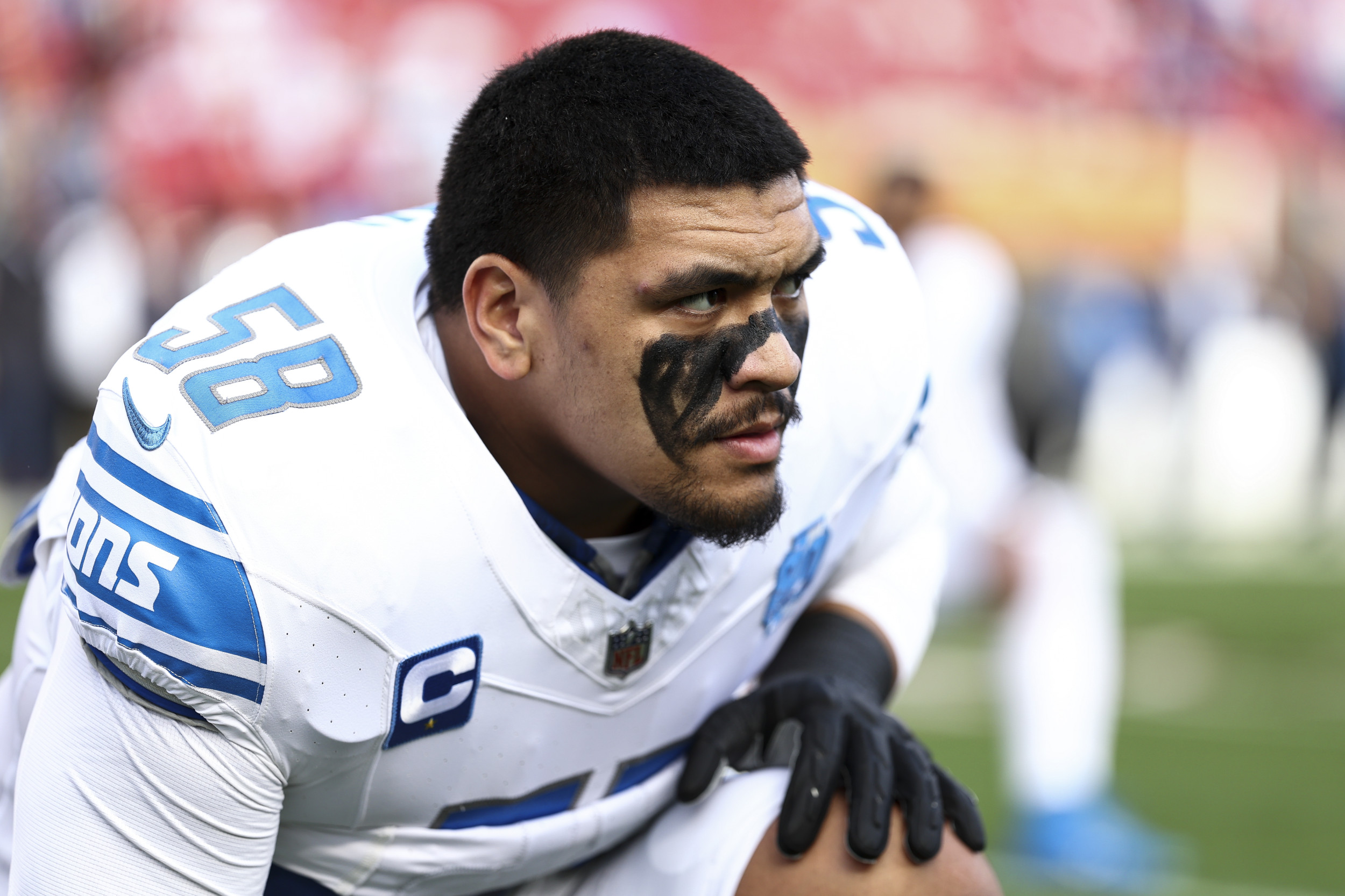 ‘FROM WAR ZONE TO NFL’: Penei Sewell Goes Social Media Crazy When He Reveals His Family’s TEAR-BREAKING SACRIFICES On His Journey To Change His Life.D