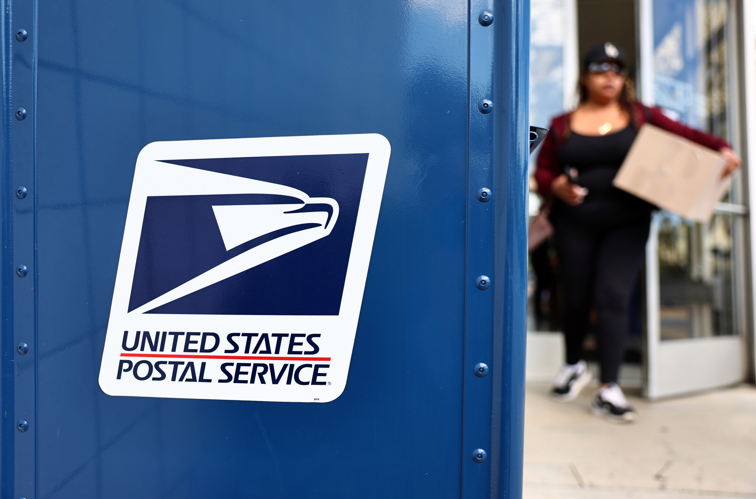 US Post Office plans to change mail delivery times