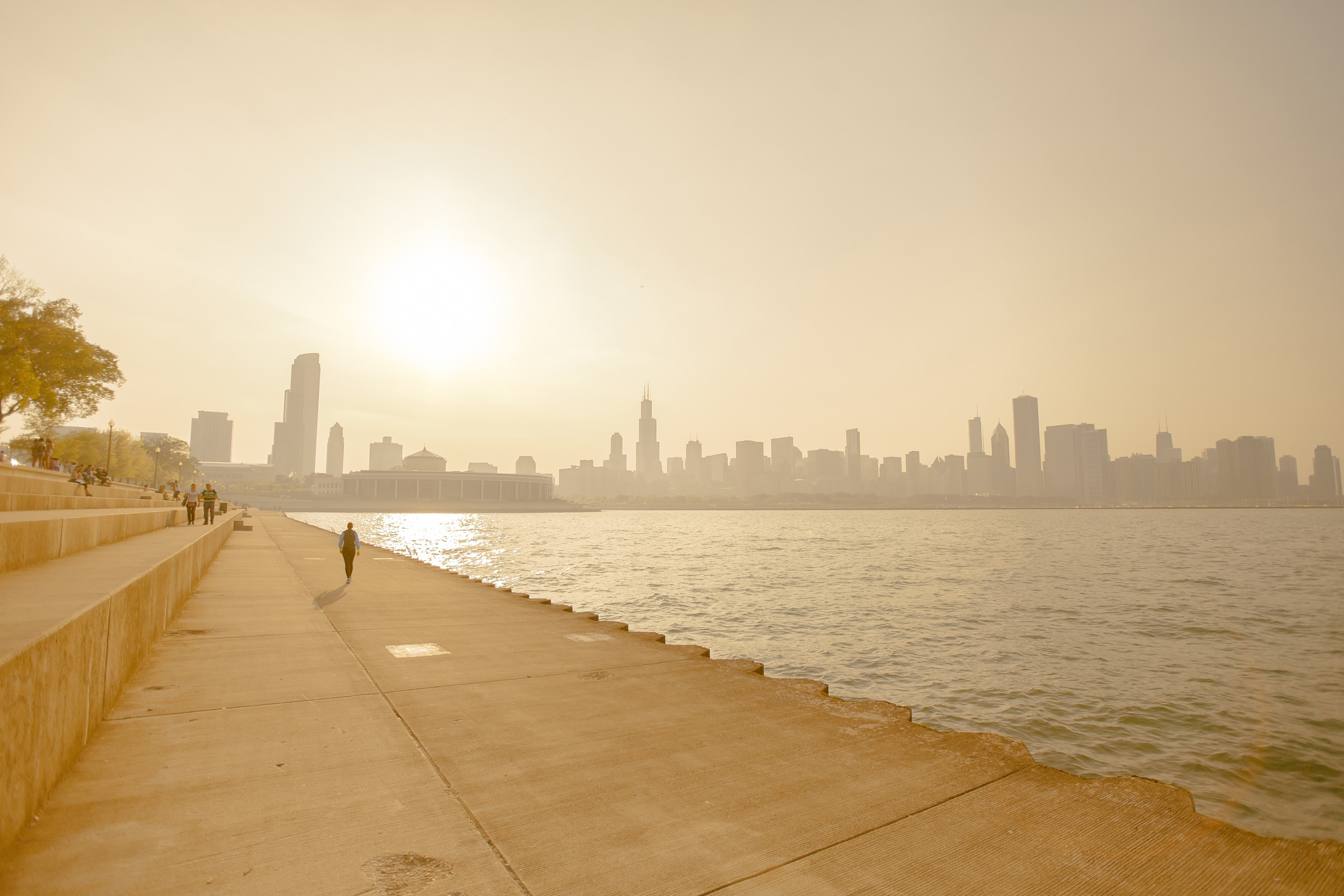 Intense Heat Wave Sweeps Across Four States: Stay Safe!