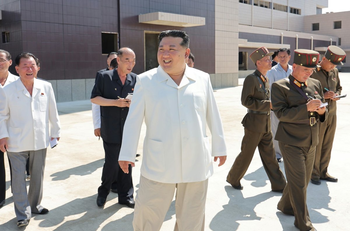 Kim Inspect Site Of Future Factory