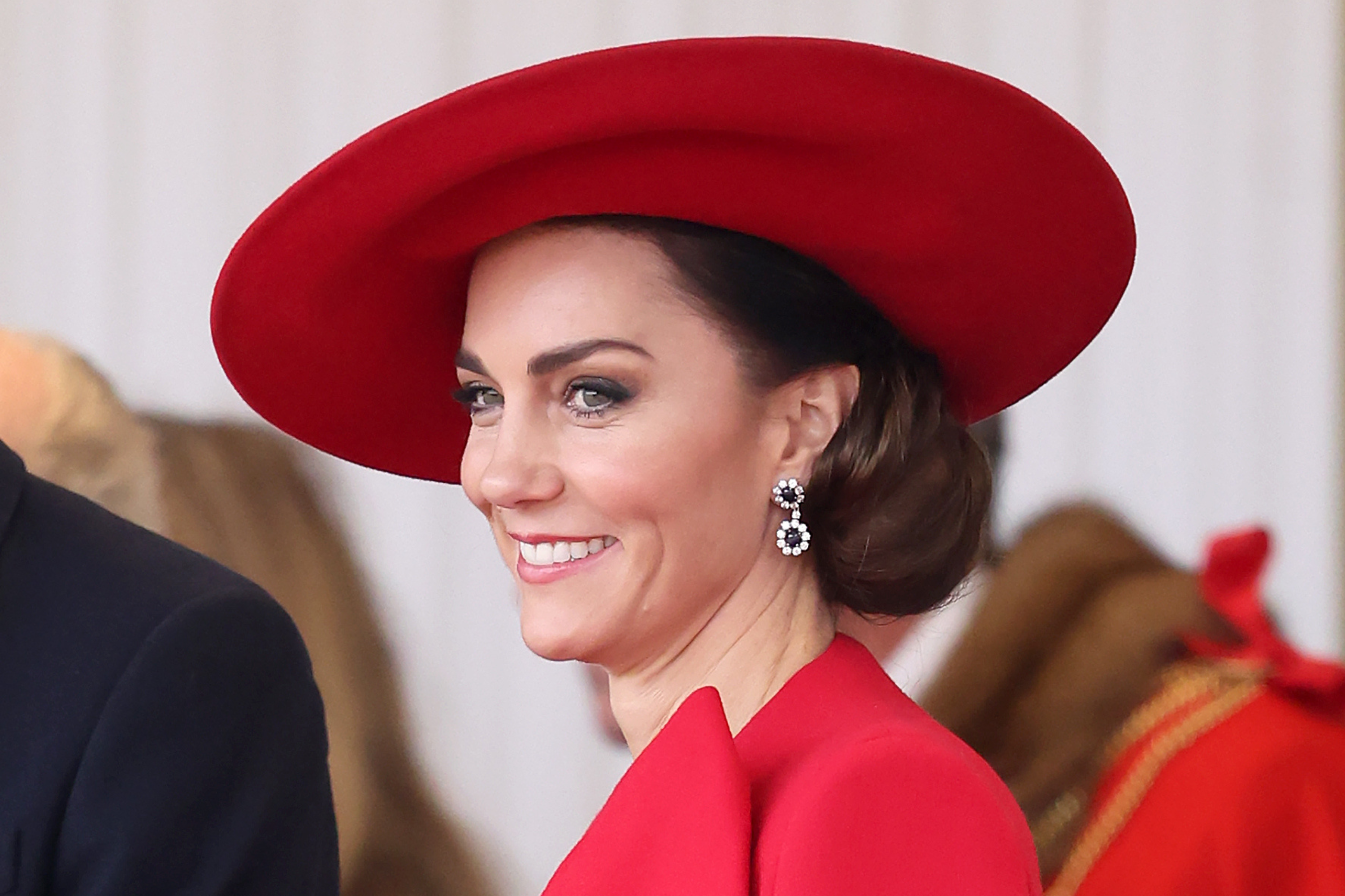 Princess Kate’s Stunning Curtsy Captured on Film