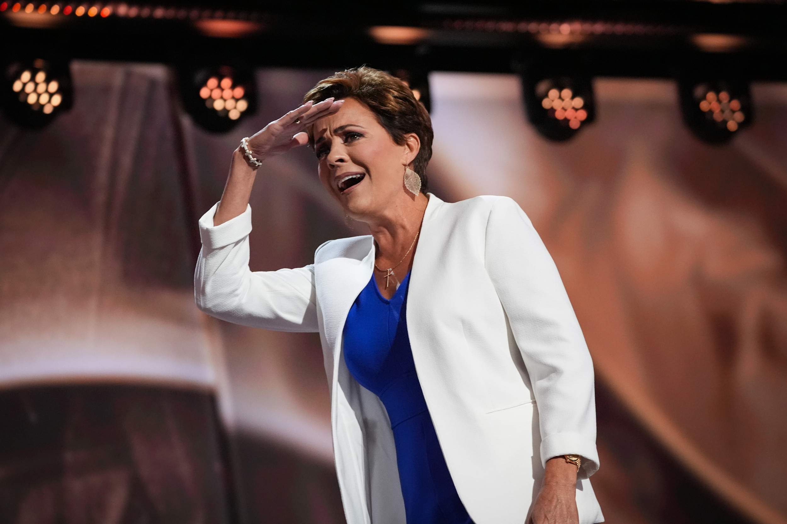 Kari Lake Handed Bad Sign as Poll Shows Her Down Double Digits