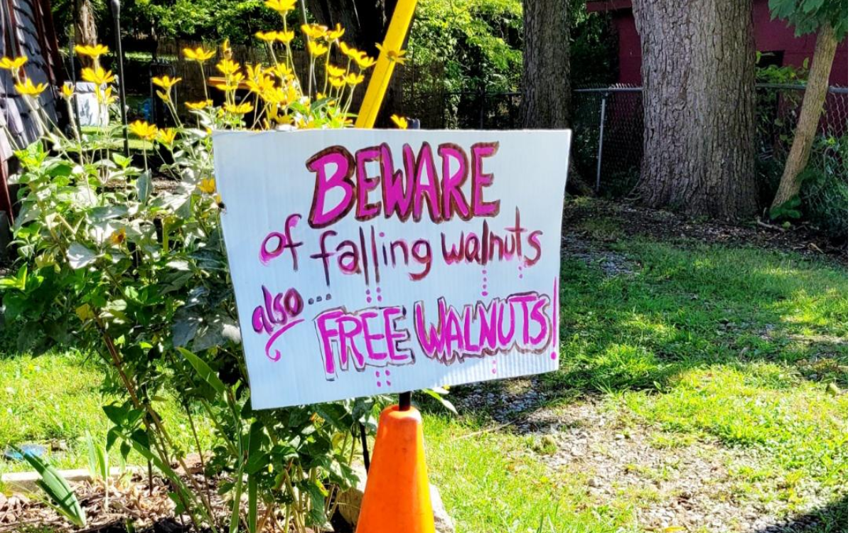 The sign Laura put outside her home.