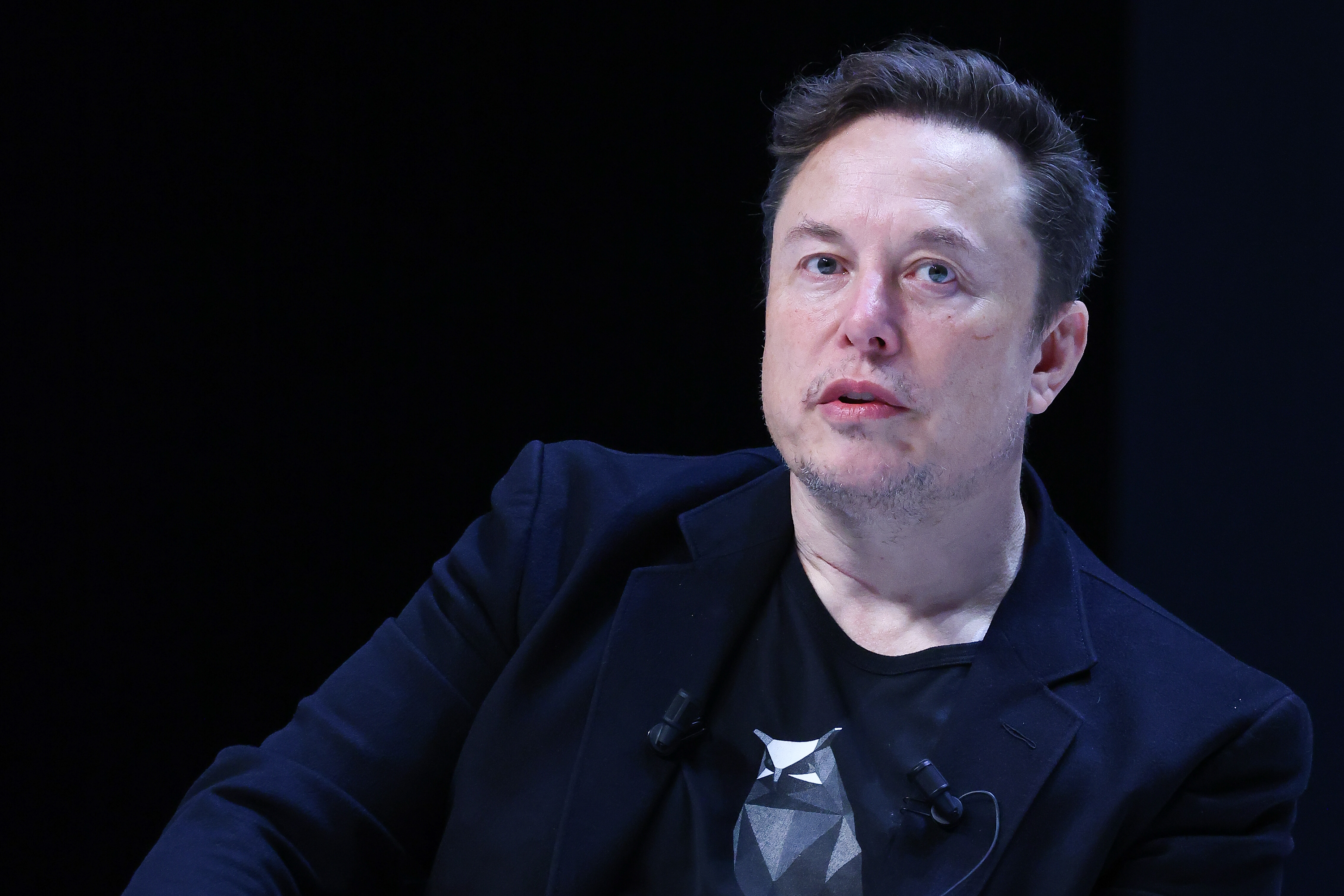 Elon Musk deletes post promoting Tucker Carlson video after backlash