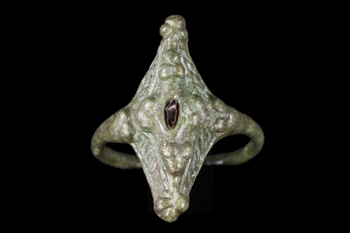 An early medieval Pictish ring