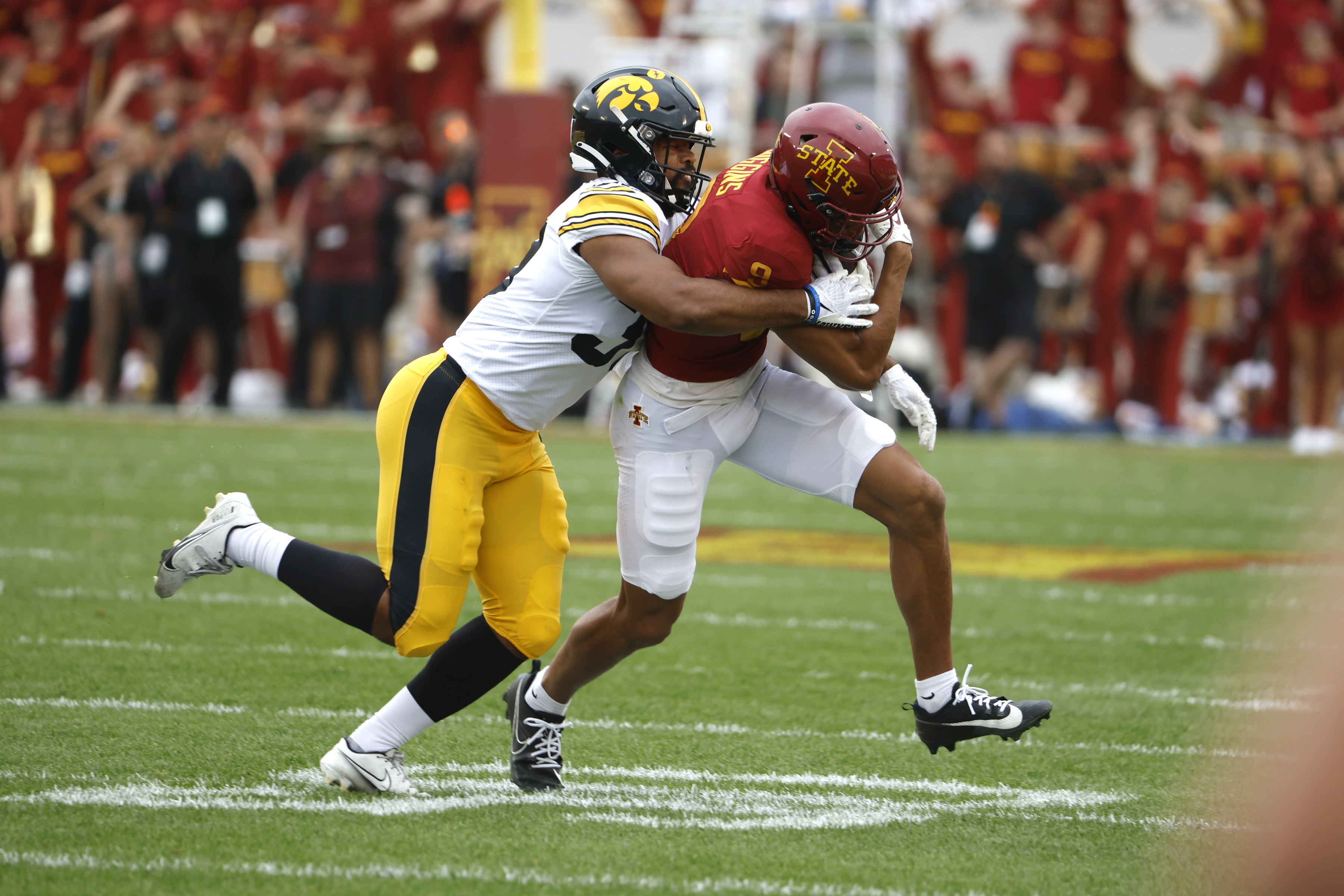 Top 5 Must-Watch College Football Games of Week 2 Schedule