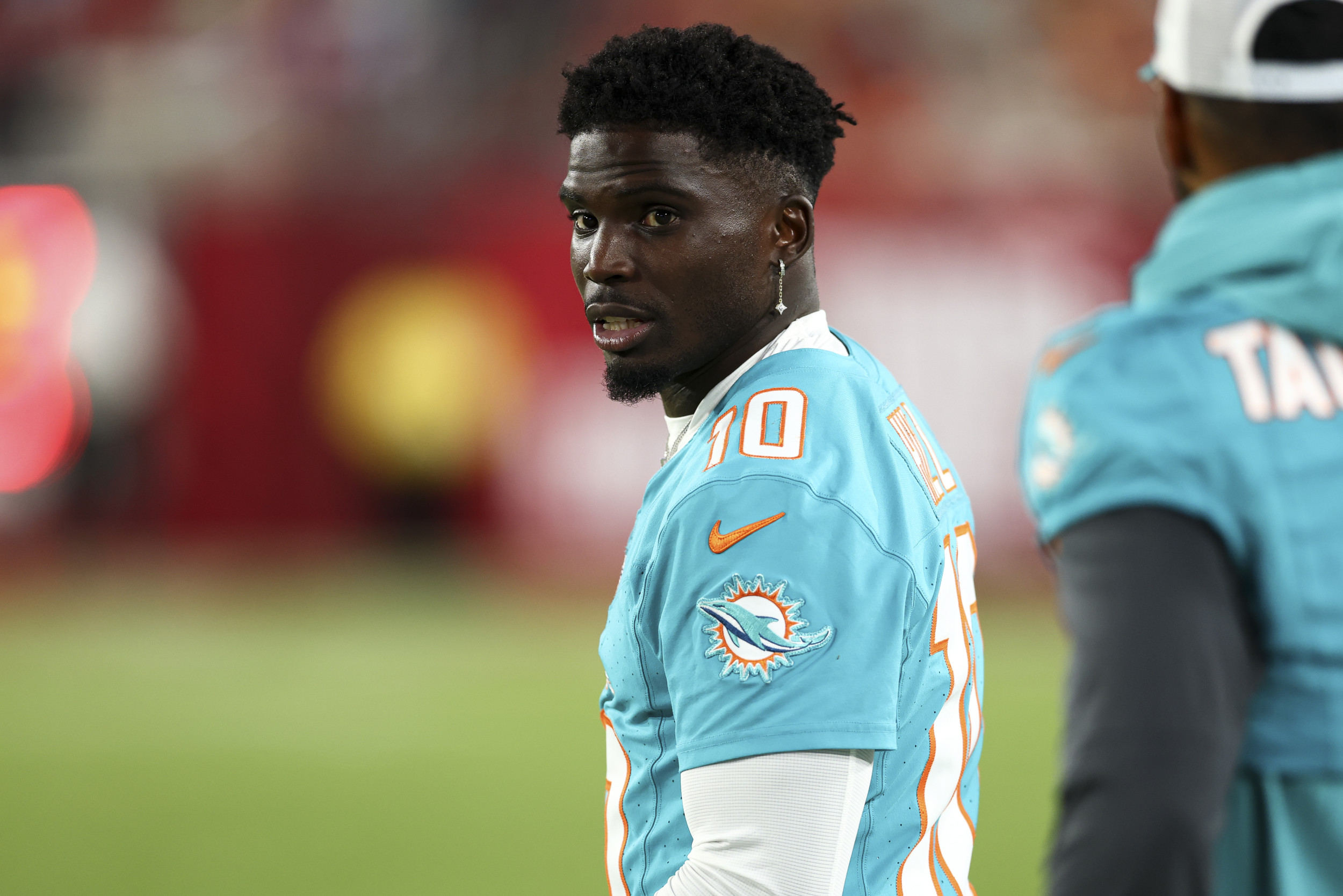 Dolphins star Tyreek Hill arrested by police before season opener