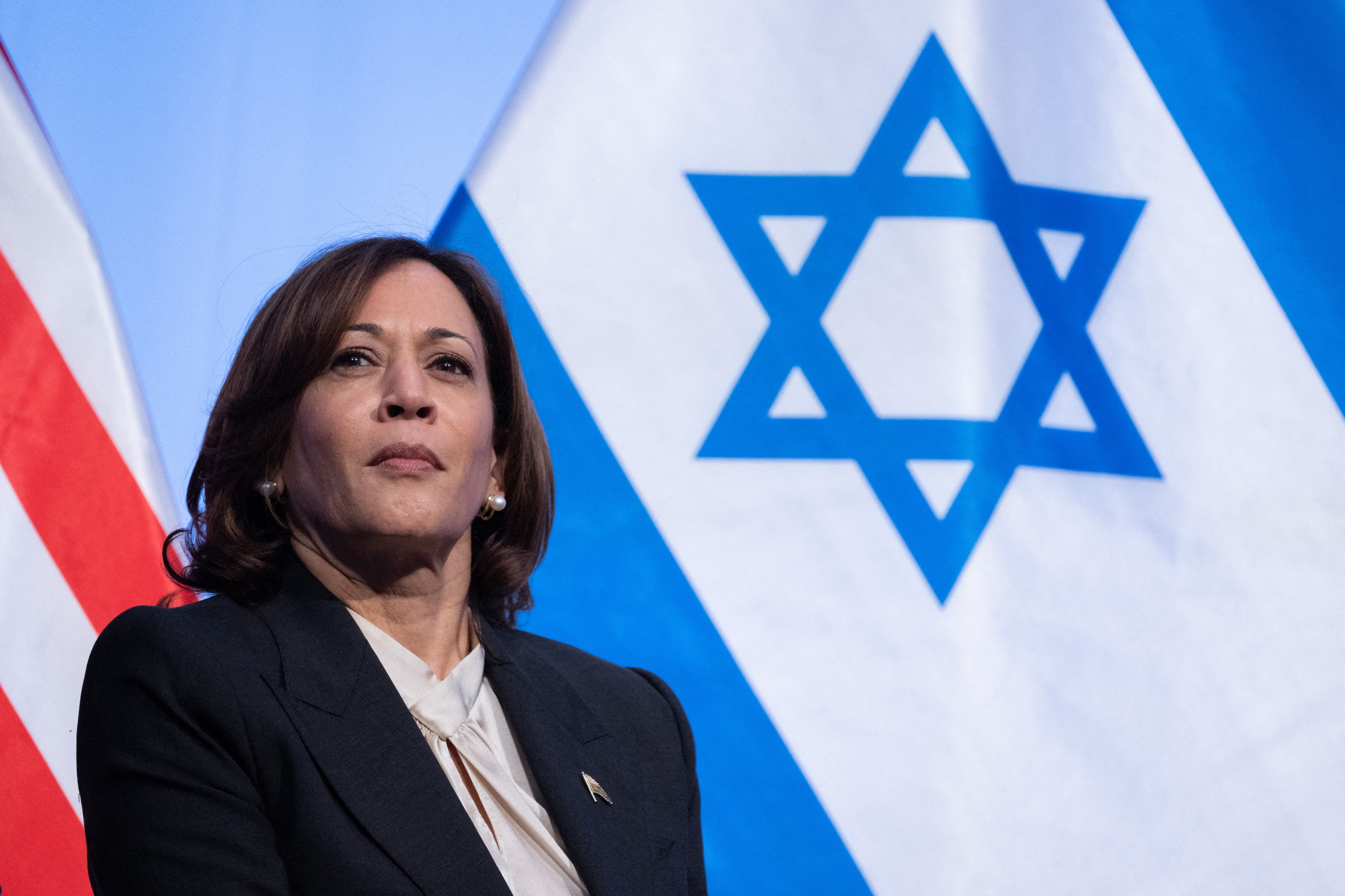 Poll Shows Kamala Harris With Overwhelming Jewish Support - Newsweek