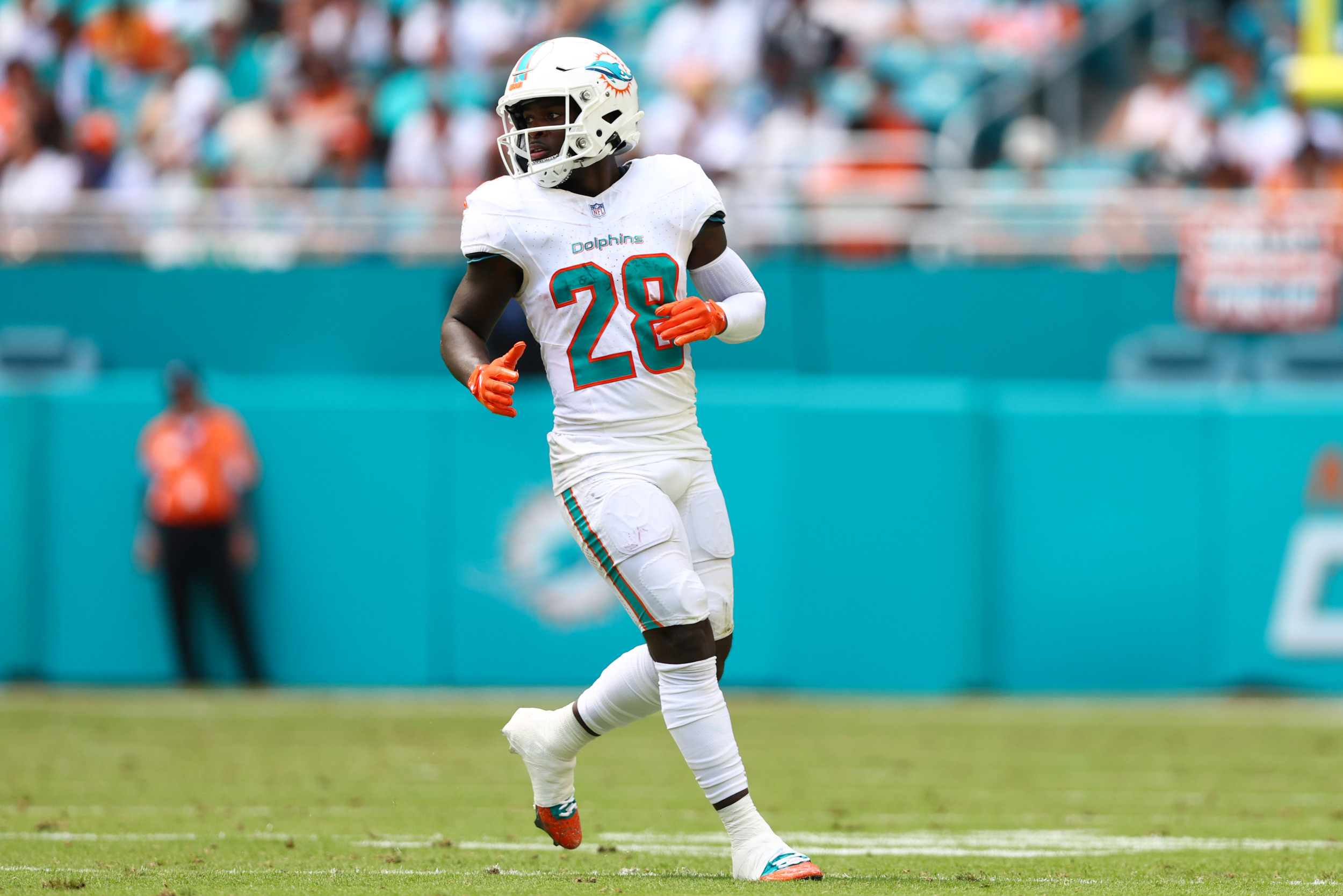 Dolphins Reveal De'Von Achane's Status for Thursday Night Football vs Bills  - Newsweek