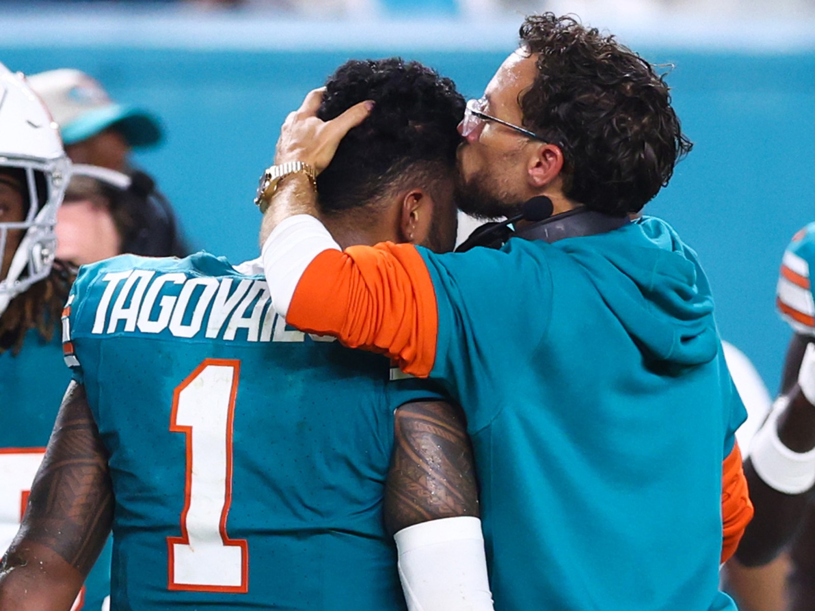 Mike McDaniel Provides Latest Update on Tua Tagovailoa, Dolphins' Plan at  Quarterback - Newsweek