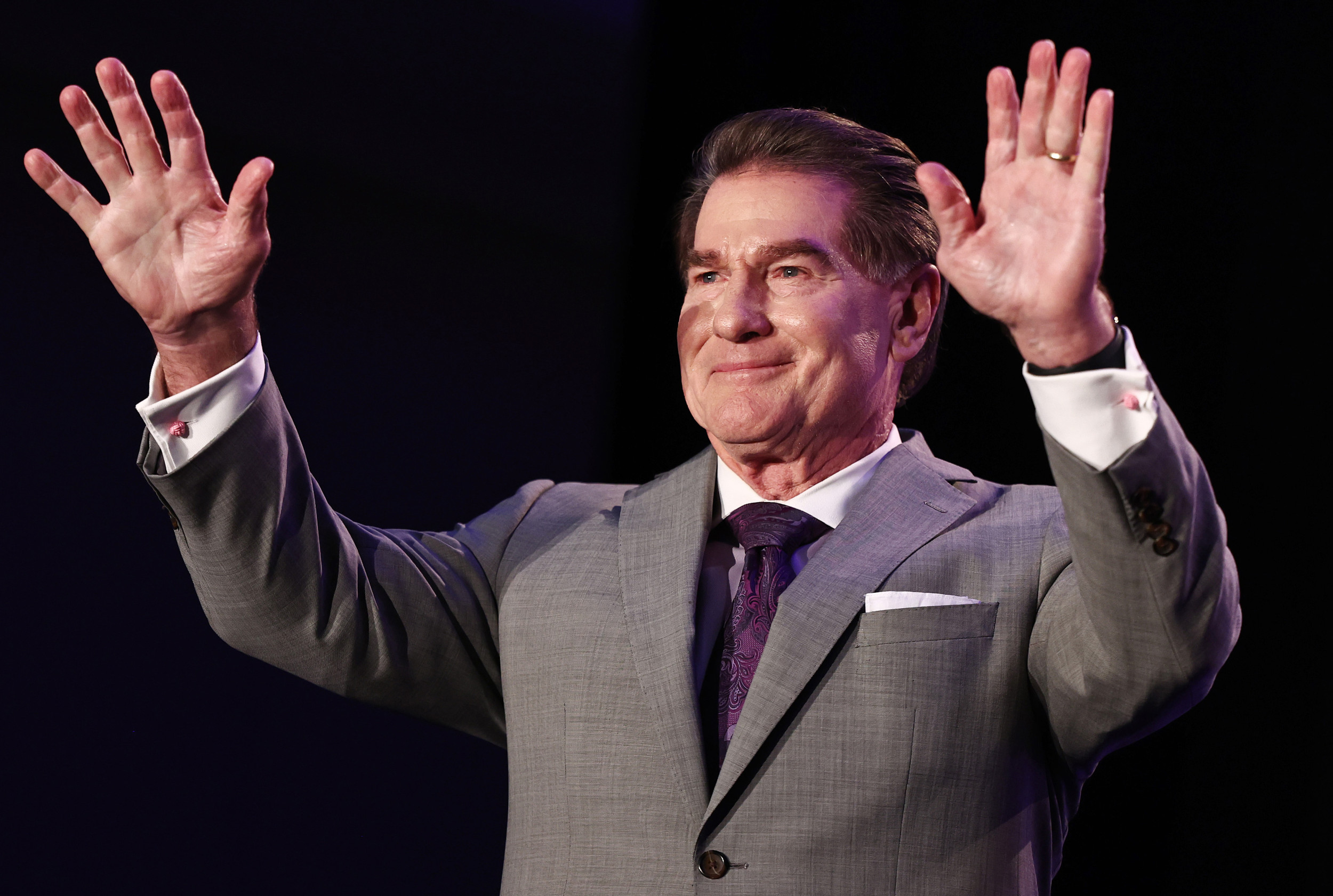 Trump Sounds Alarm for Steve Garvey in Senate Race Battle