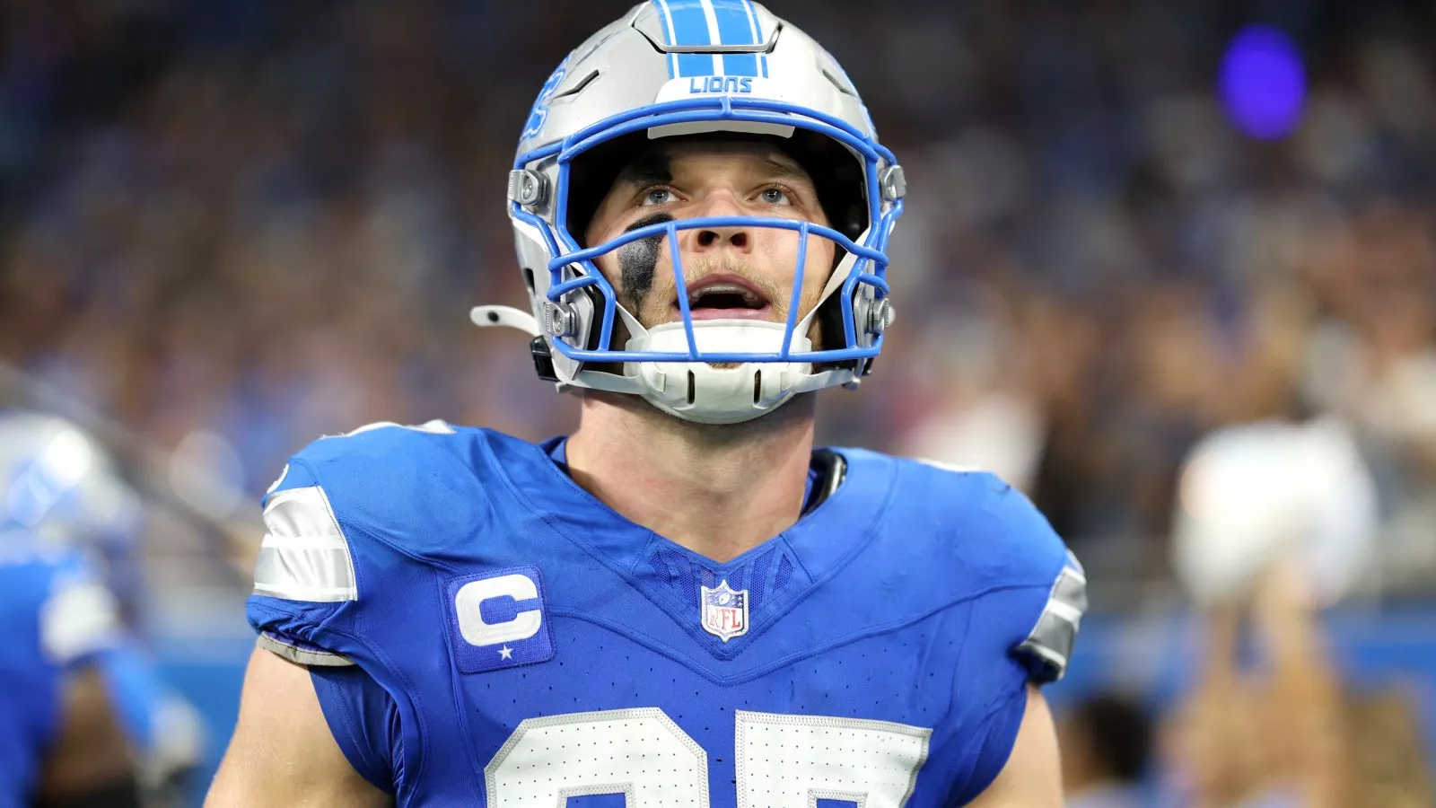 Aidan Hutchinson Falls Short of Record As Lions Lose to Buccaneers -  Newsweek