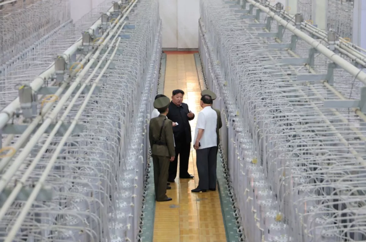 https://d.newsweek.com/en/full/2474360/kim-jong-un-inspects-nuclear-plant.webp