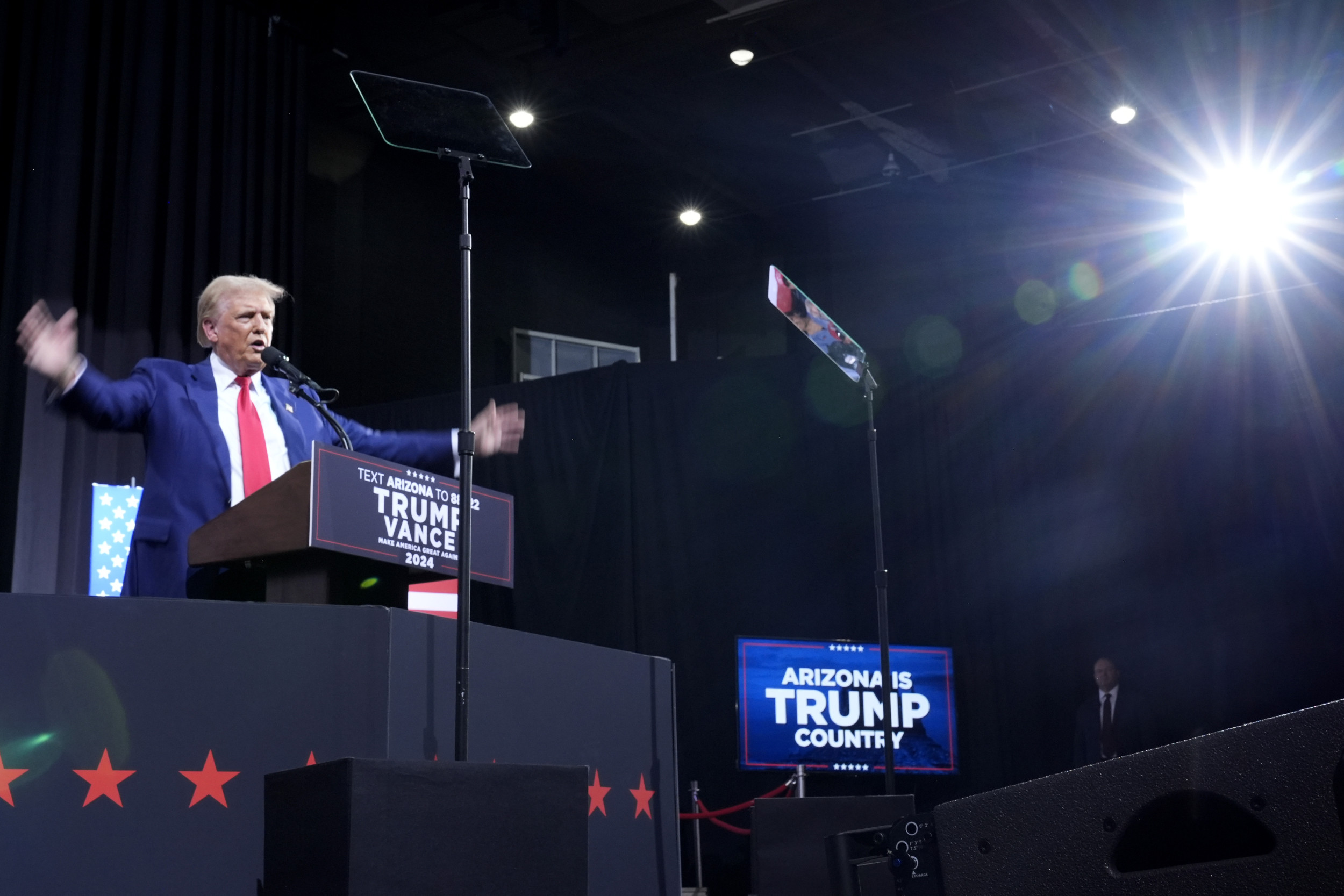 Donald Trump Rally Attendees Report Mystery Eye Problems