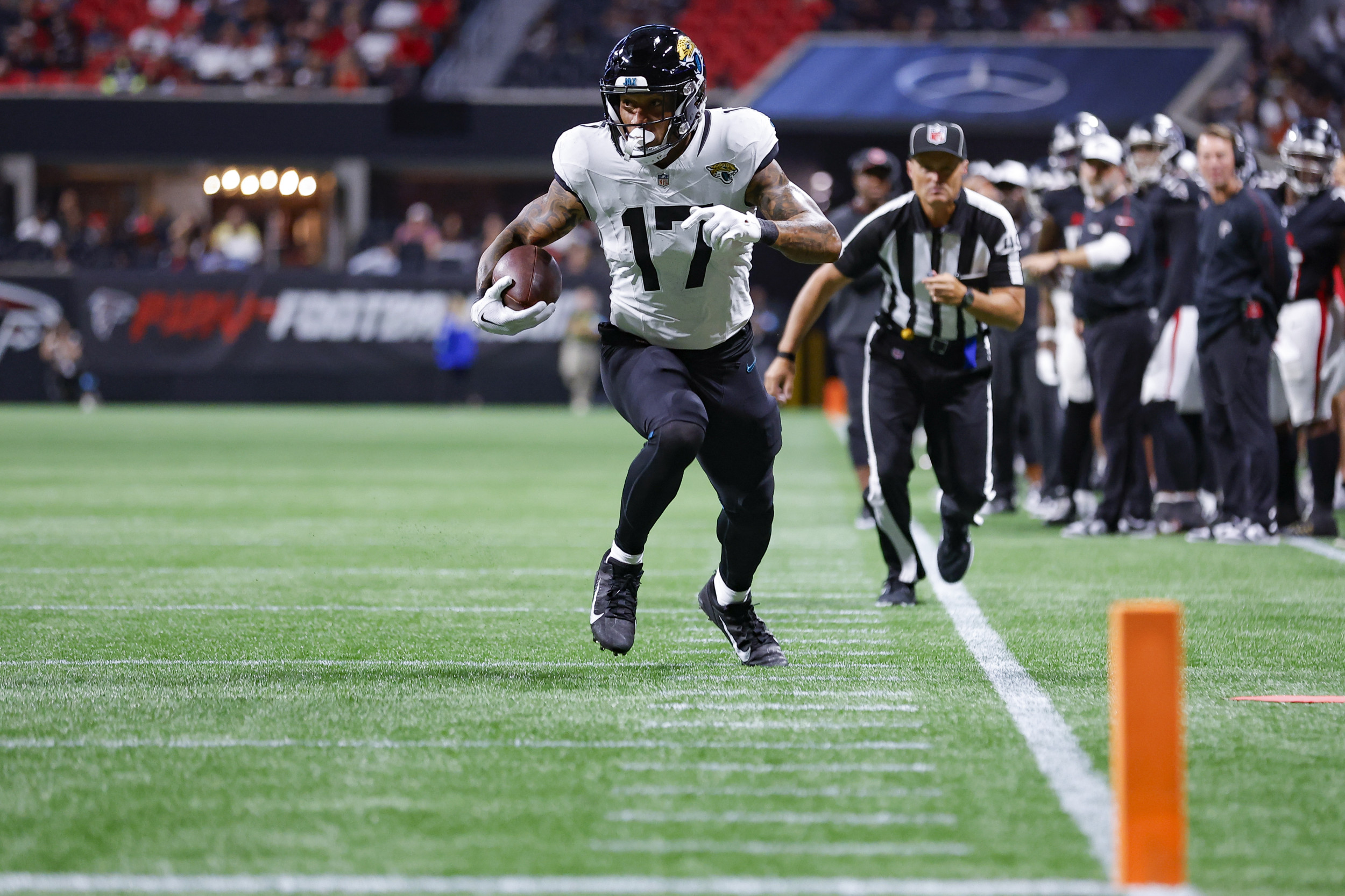 Jaguars HC Provides Major Injury Update On Evan Engram's Week 3 Status ...