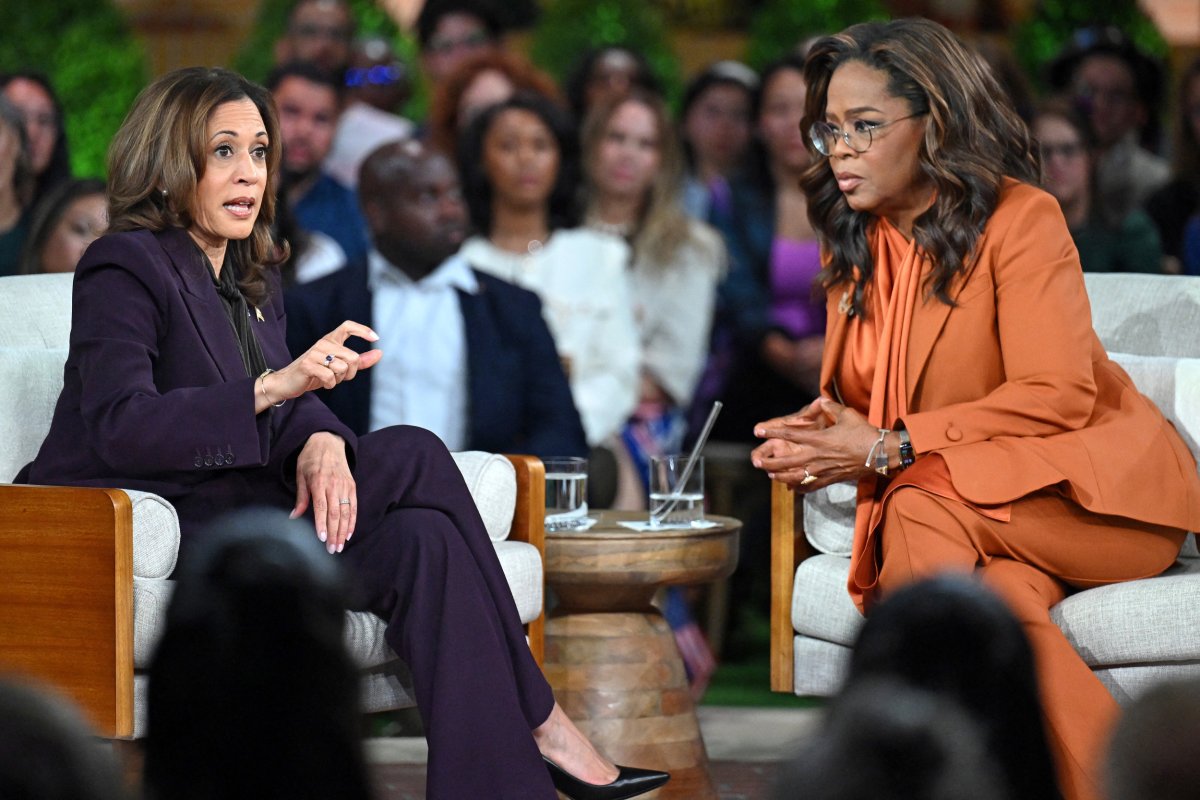 Kamala Harris and Oprah Winfrey