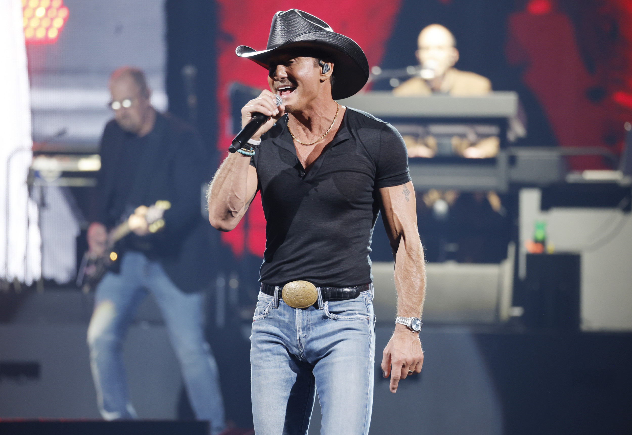 How Tim McGraw Just Subtly Revealed His Political Stance - Newsweek