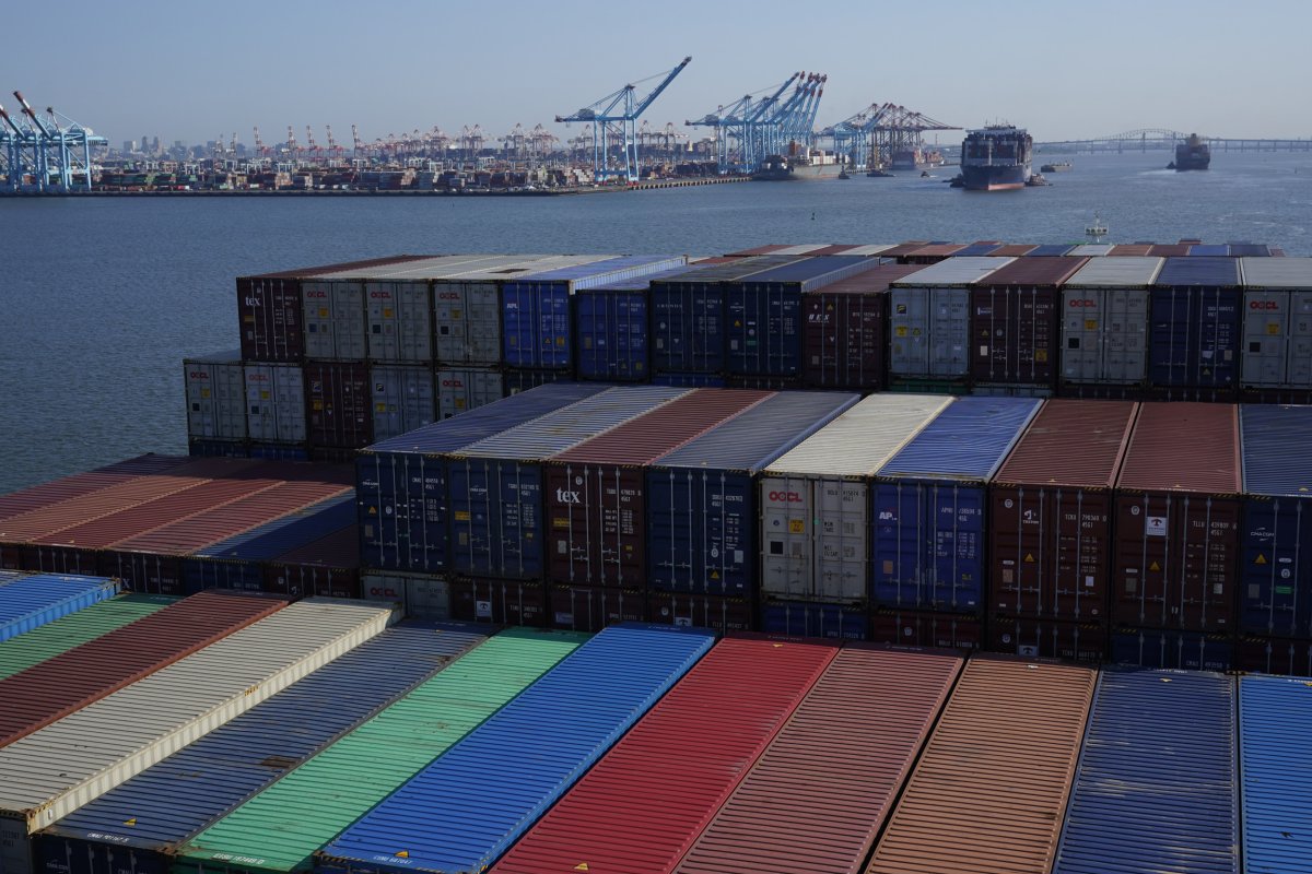 US Ports Strike Action Threat
