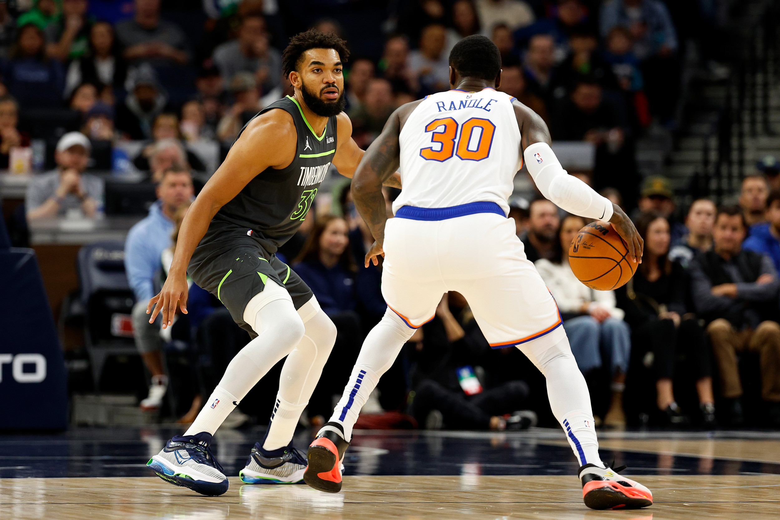 Knicks Center Has Surprising Reaction to Karl-Anthony Towns Trade