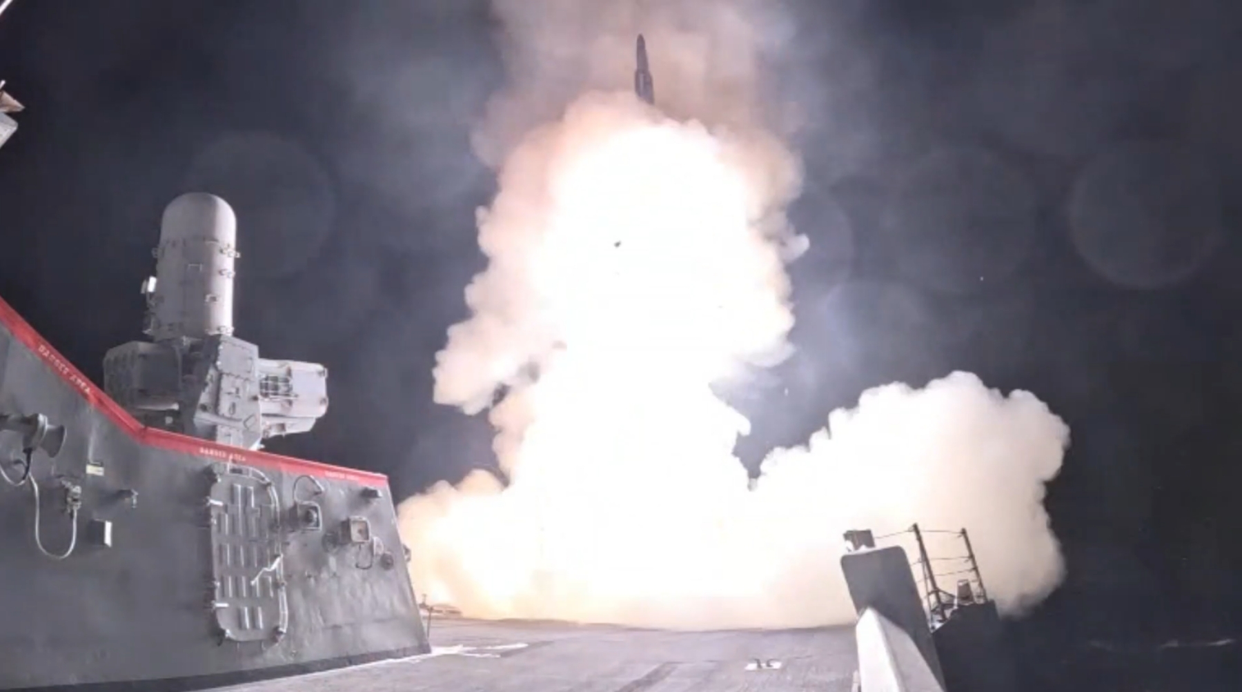 Videos show US Navy destroyers intercepting Iranian ballistic missiles