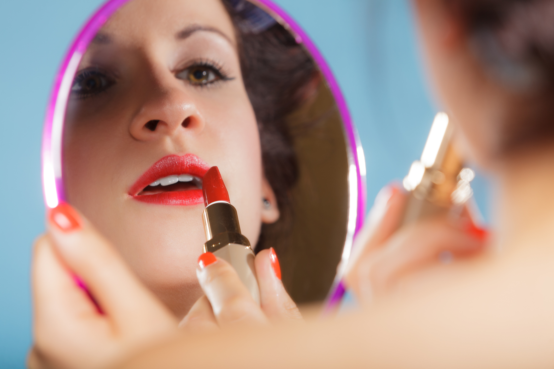 Skin: Scientists Fear Extensive Microplastic Exposure via Makeup Skin: Scientists Fear Extensive Microplastic Exposure via Makeup