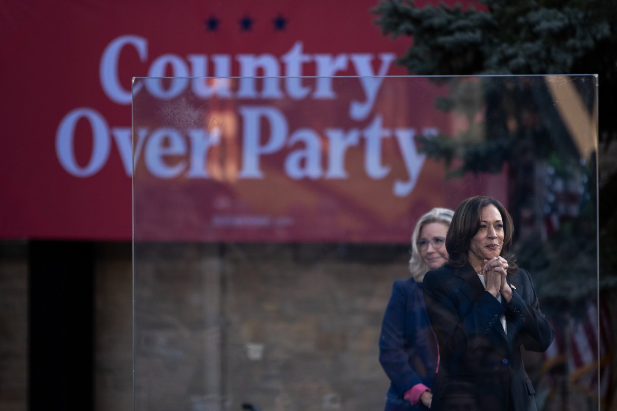 Kamala Harris and Liz Cheney