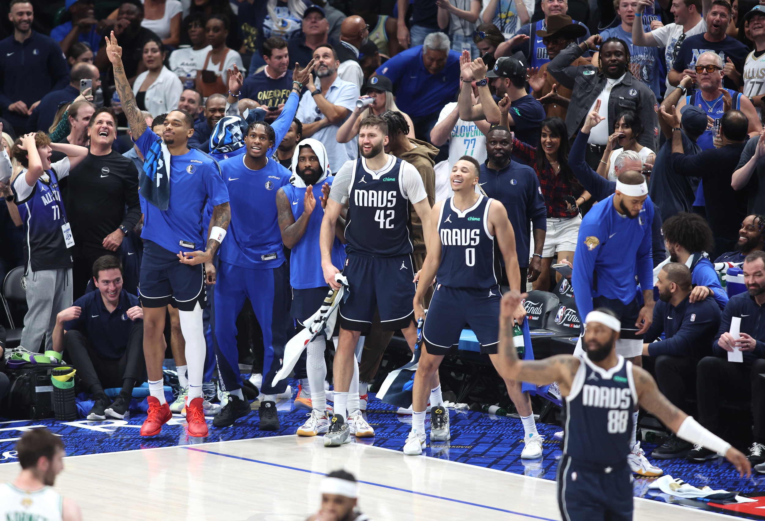 Mavericks Guard Suffers Serious Wrist Injury, Surgery Could be Required