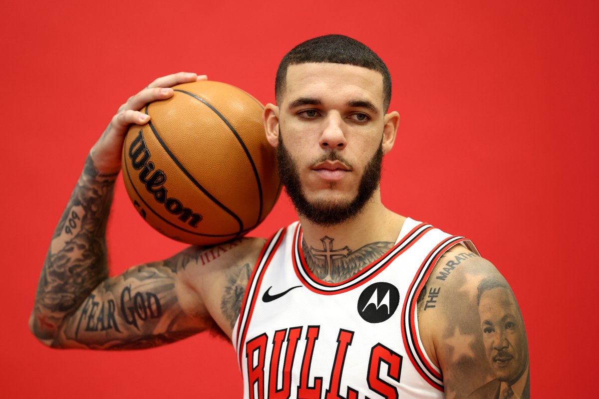 Bulls News: Latest Update On Lonzo Ball Injury Status Revealed - Newsweek