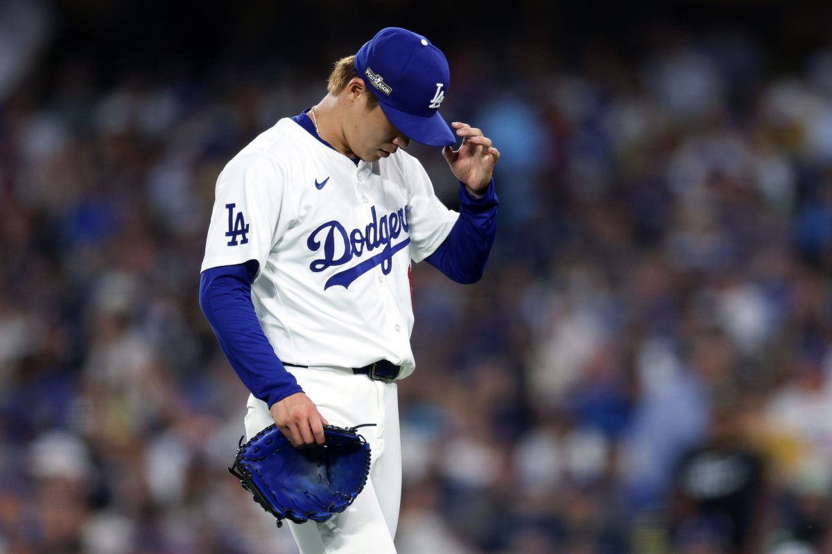 Berita Playoff MLB: Rookie Pitcher Memberikan Tip Pitch di Debut Pasca Musim