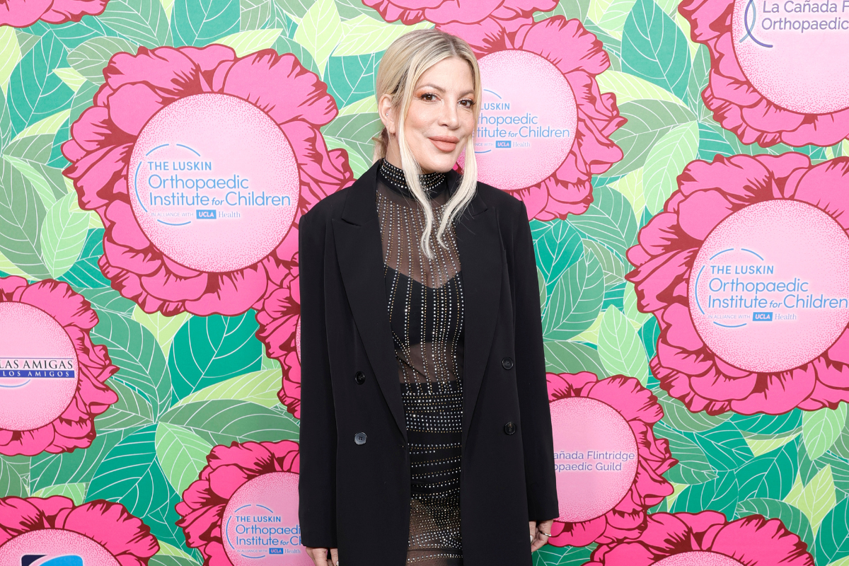 Tori Spelling Luskin Children's Orthopedic Institute